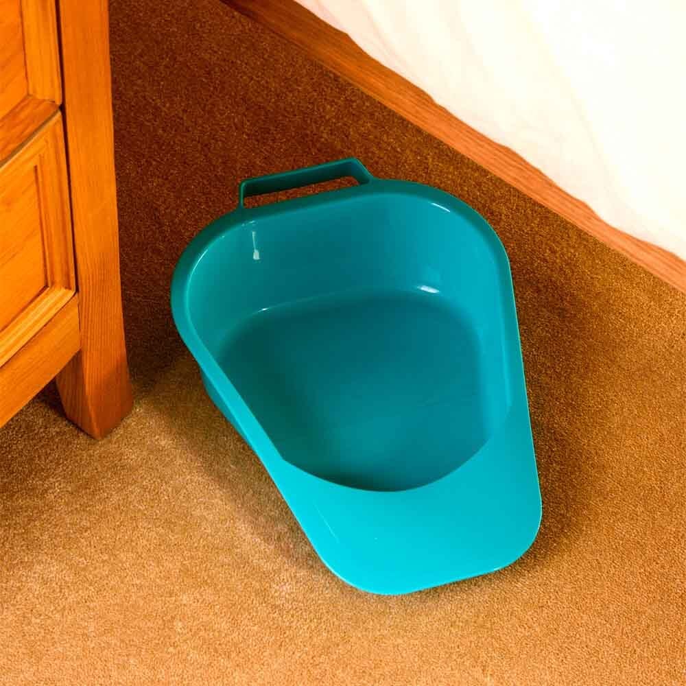 NRS Selina Slipper Bed Pan - Image 3