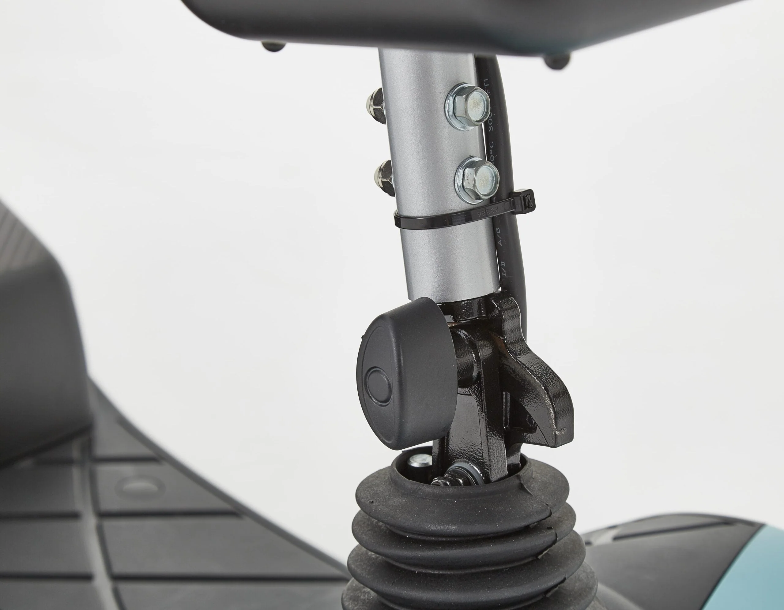 Airium Mobility Scooter - Image 3