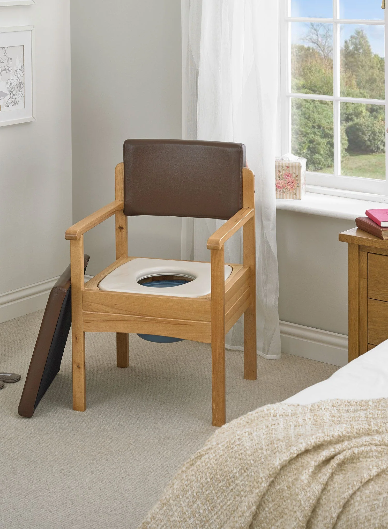 Alton Commode - Image 3
