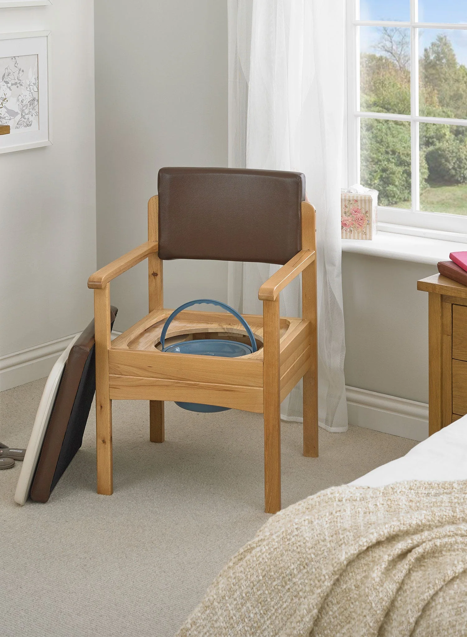 Alton Commode - Image 4