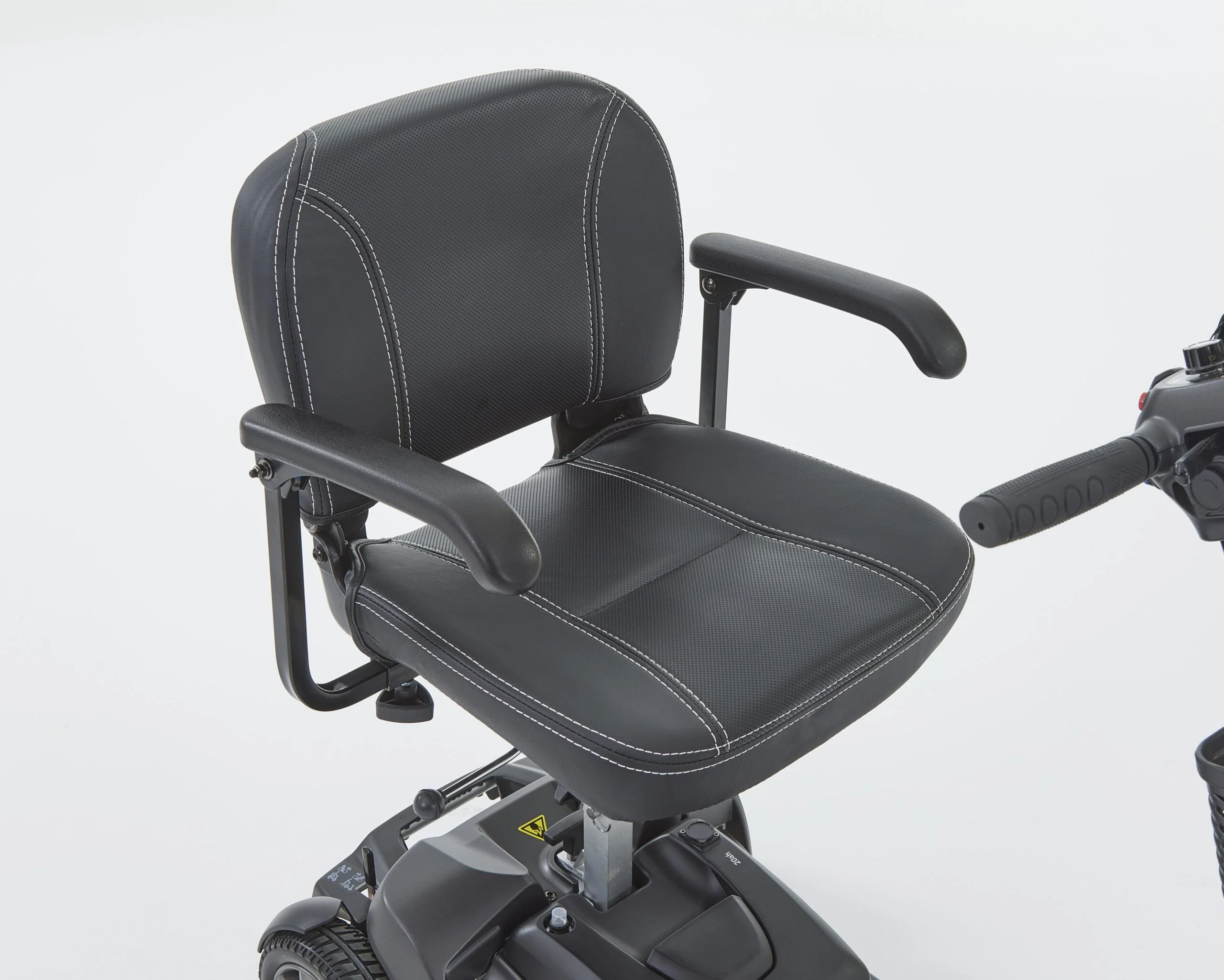 Alumina Air Mobility Scooter - Image 5