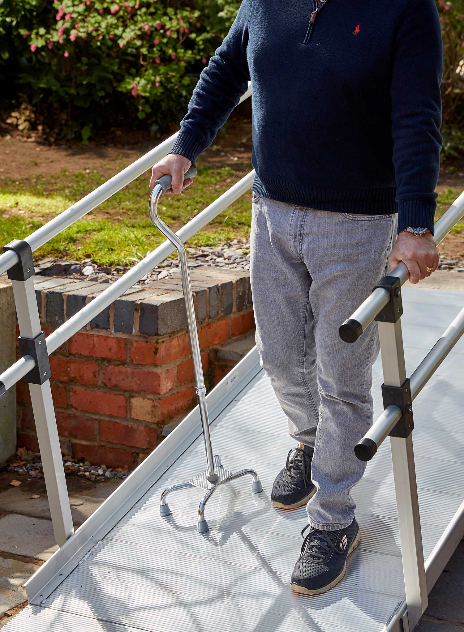 Big Base Quad Cane - Image 2