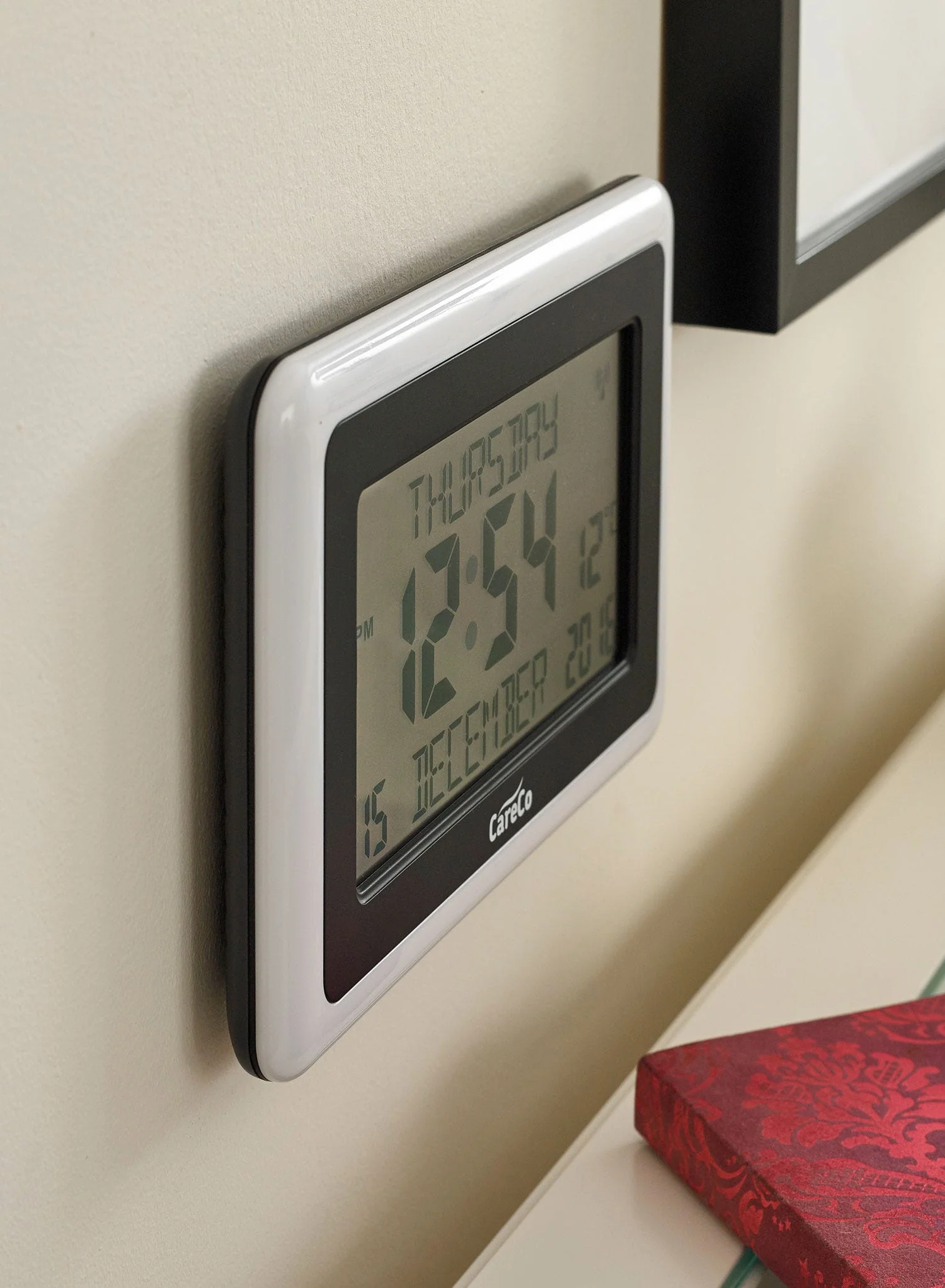 Clear Display LCD Clock - Image 4