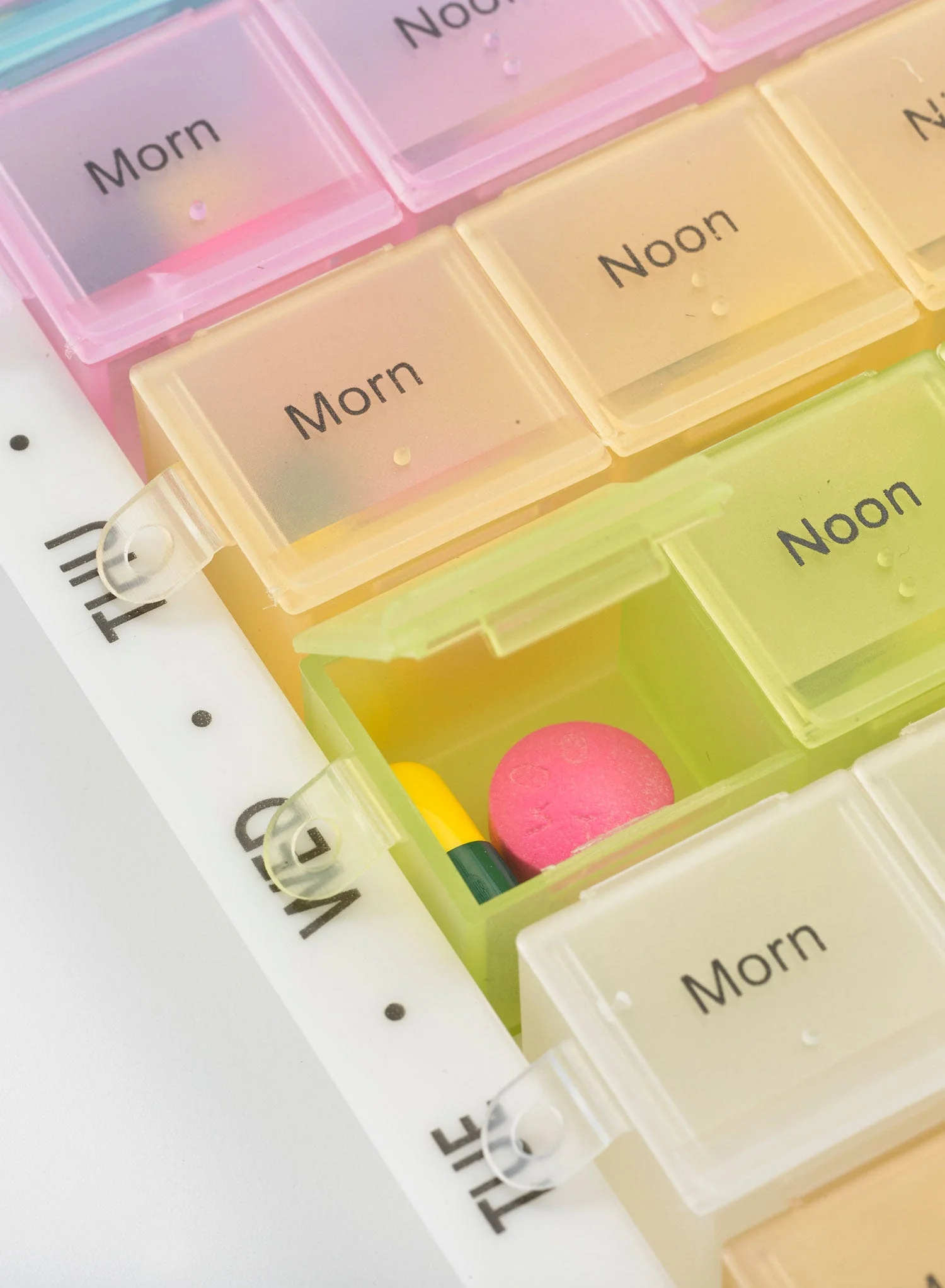 ColourMax Weekly Multi Pill Organiser - Image 4