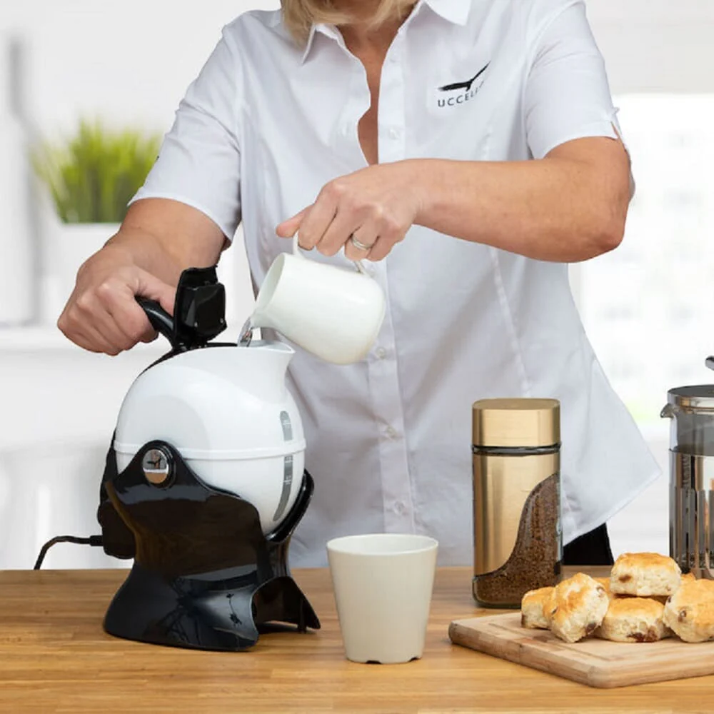 Uccello Kettle, The Easy Pour Kettle - Image 6