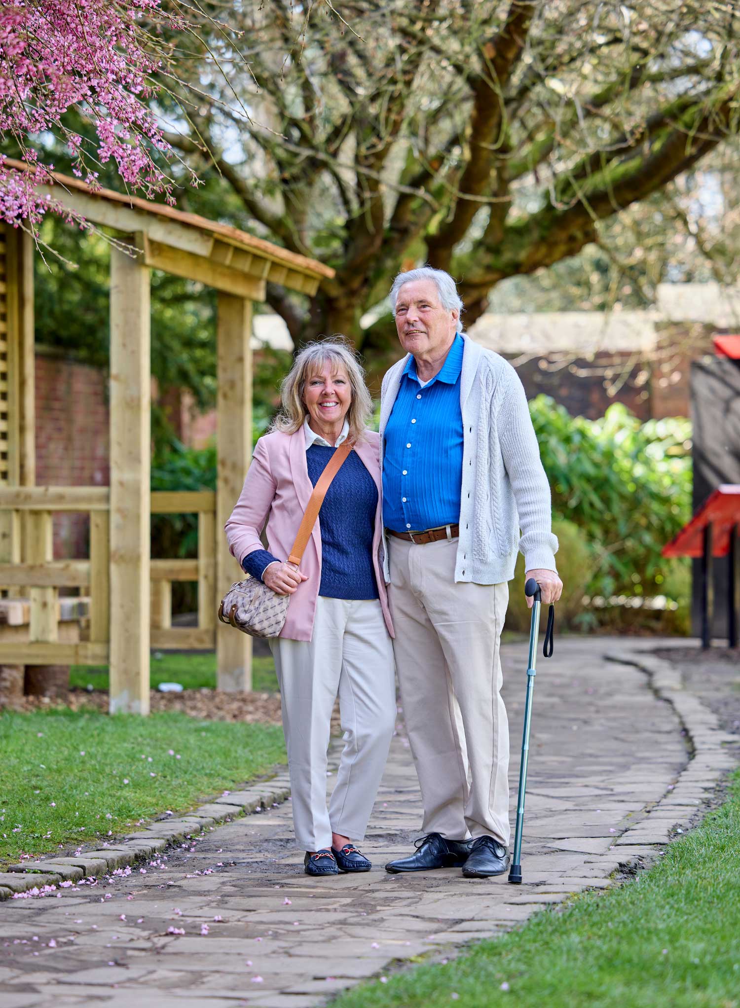 Comfy Plus Gel Grip Folding Walking Stick - Image 4
