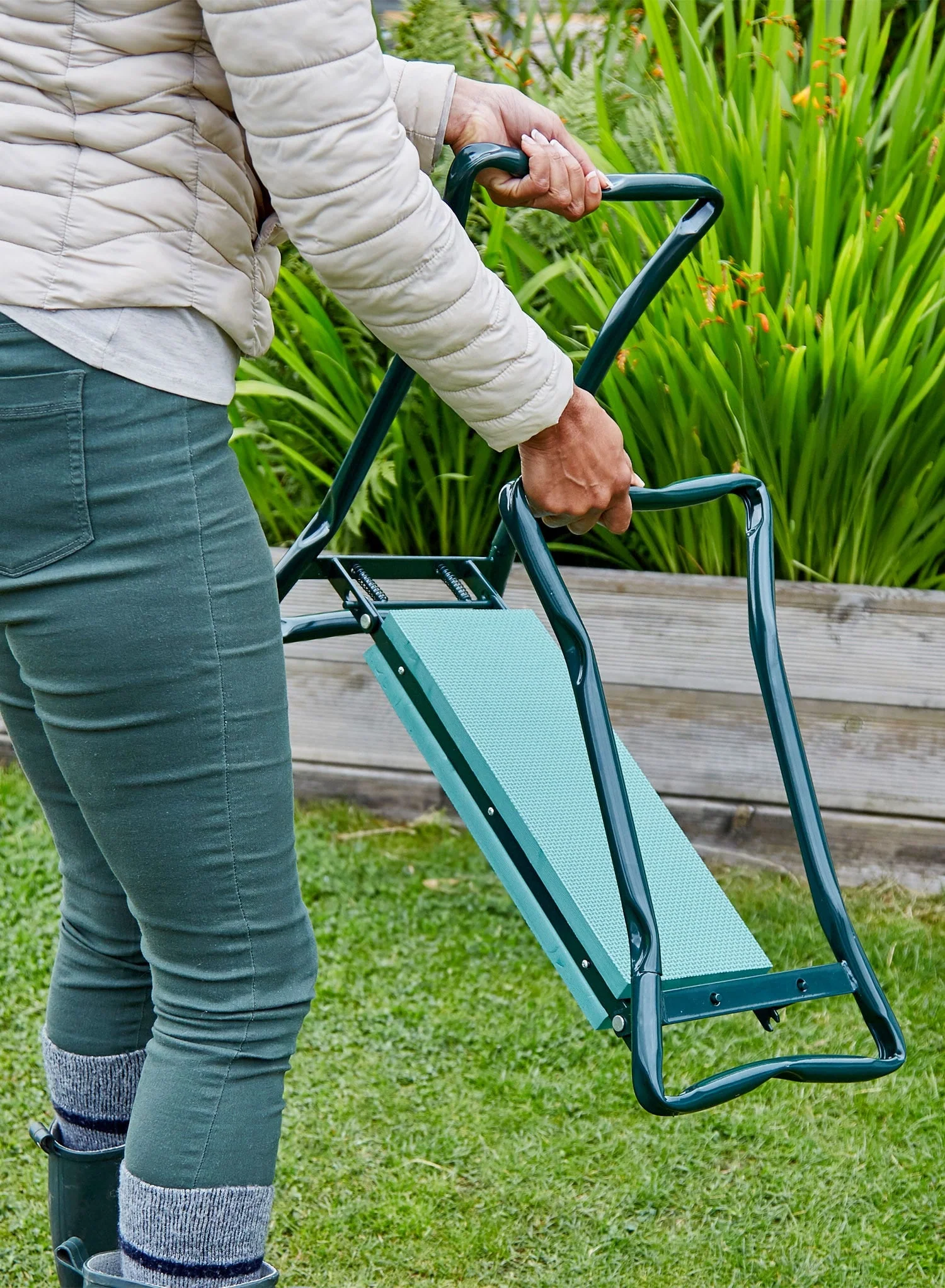 Garden Pro Bench & Kneeler - Image 10