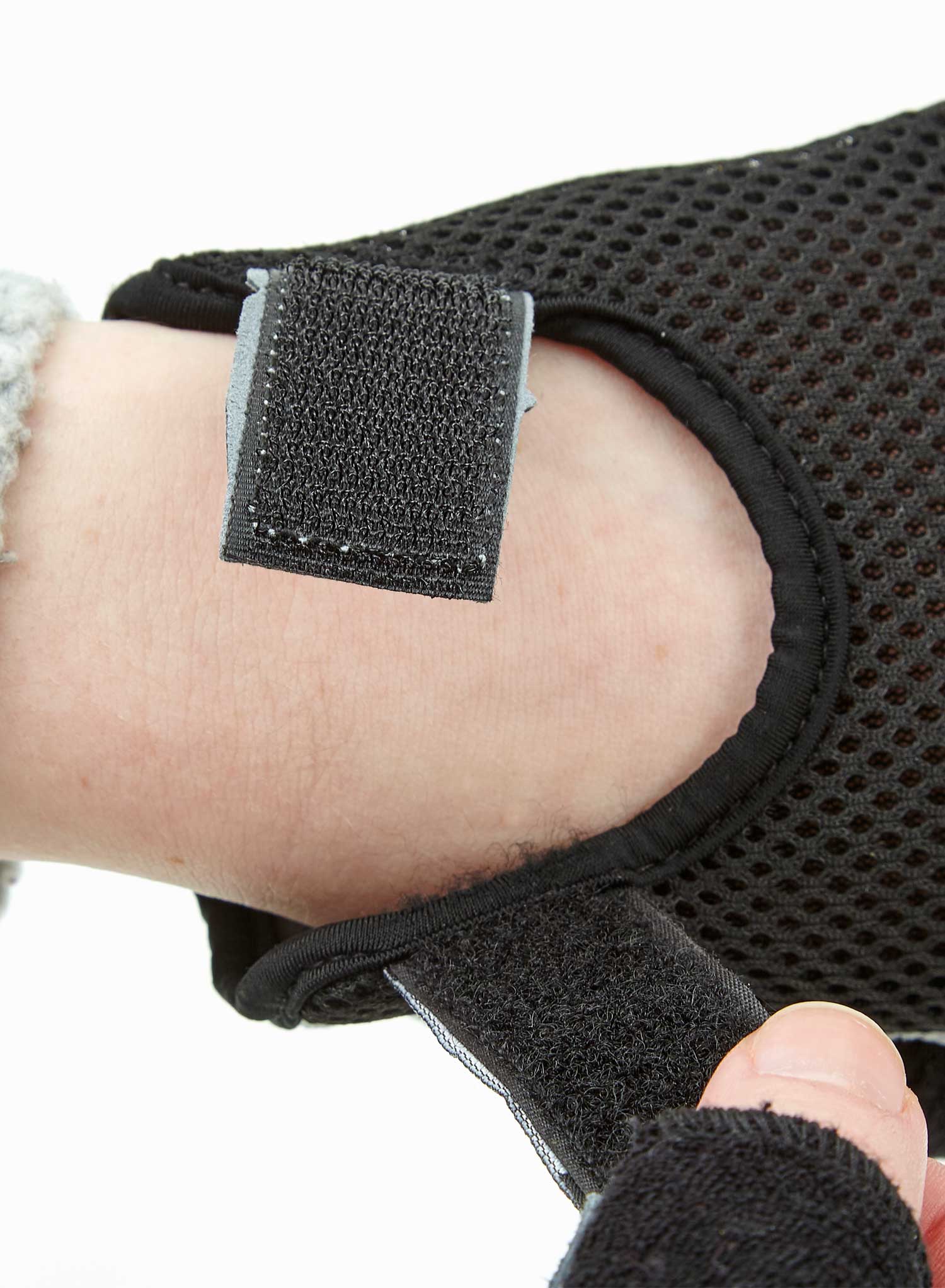 Gel Padded Wheelchair Gloves - Image 11