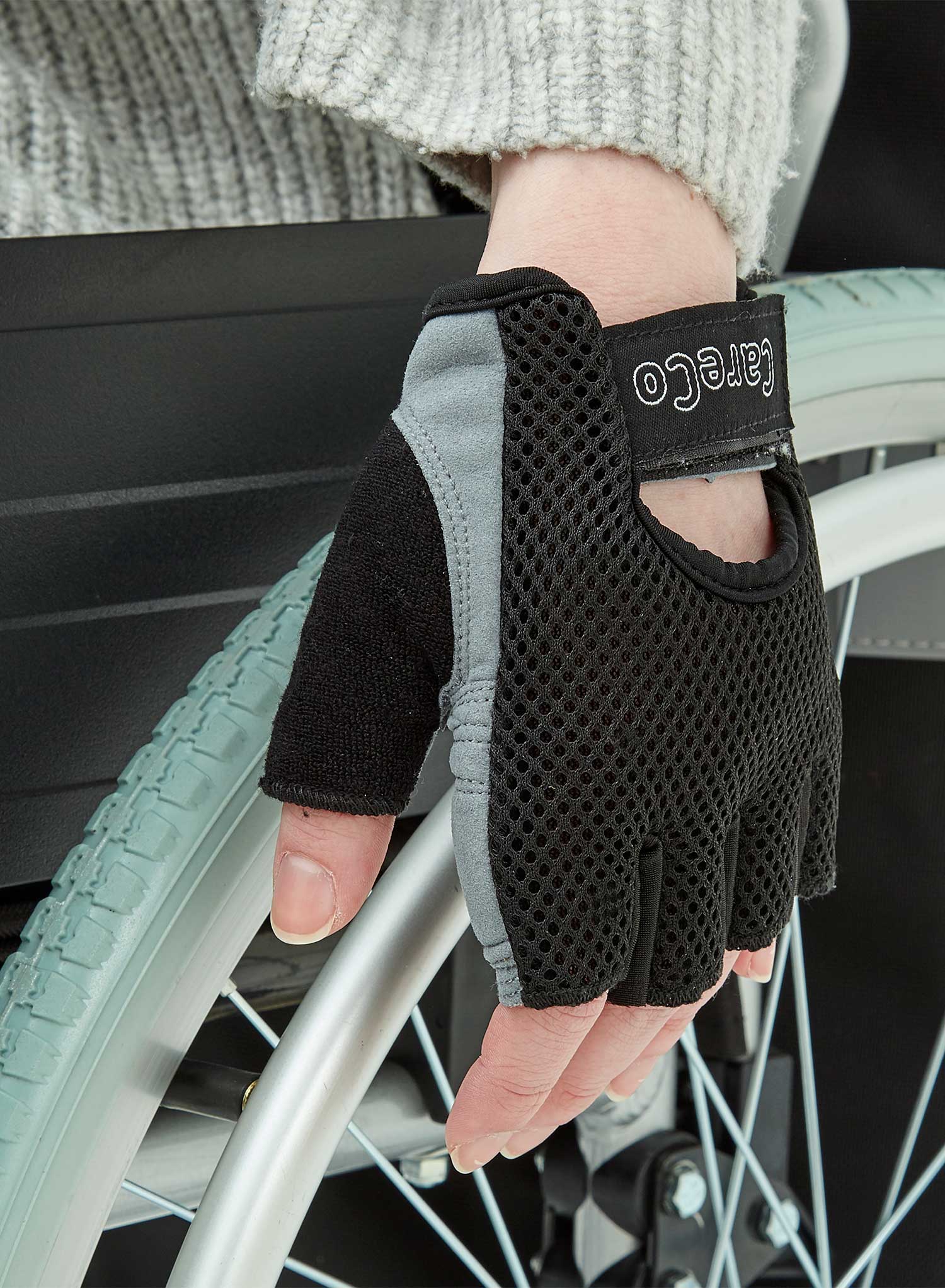 Gel Padded Wheelchair Gloves - Image 9