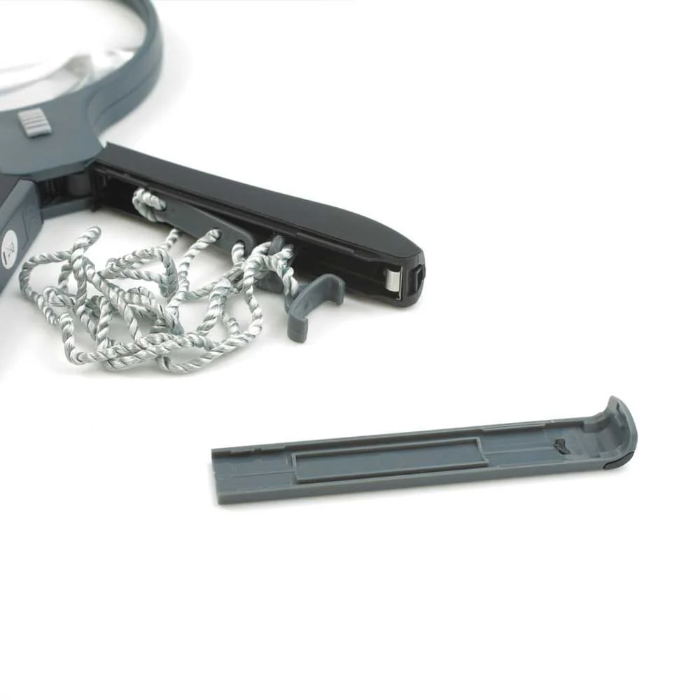 Hands Free Magnifier with Light - Image 5