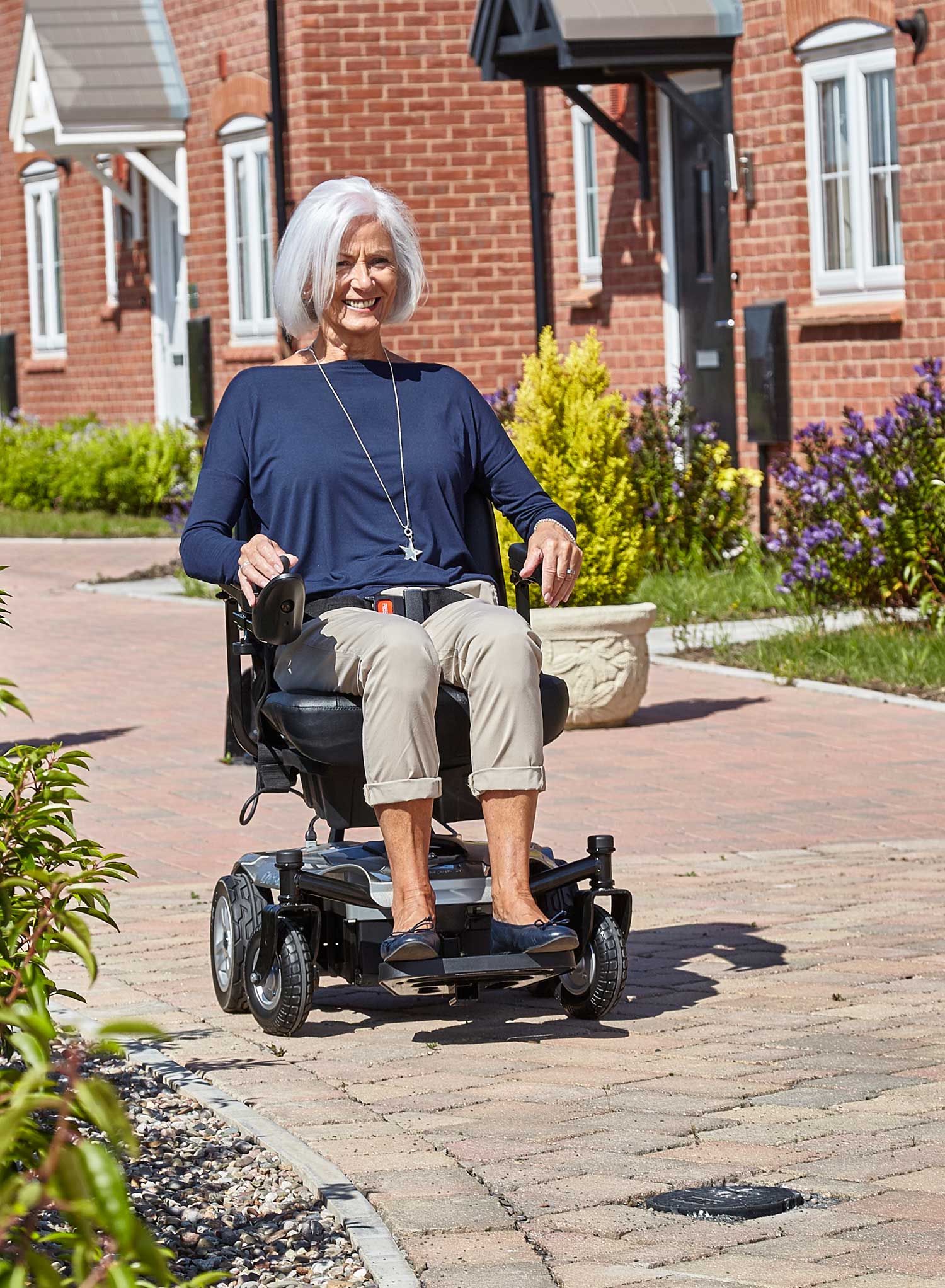 I-Go Crest CSS Powerchair - Image 4