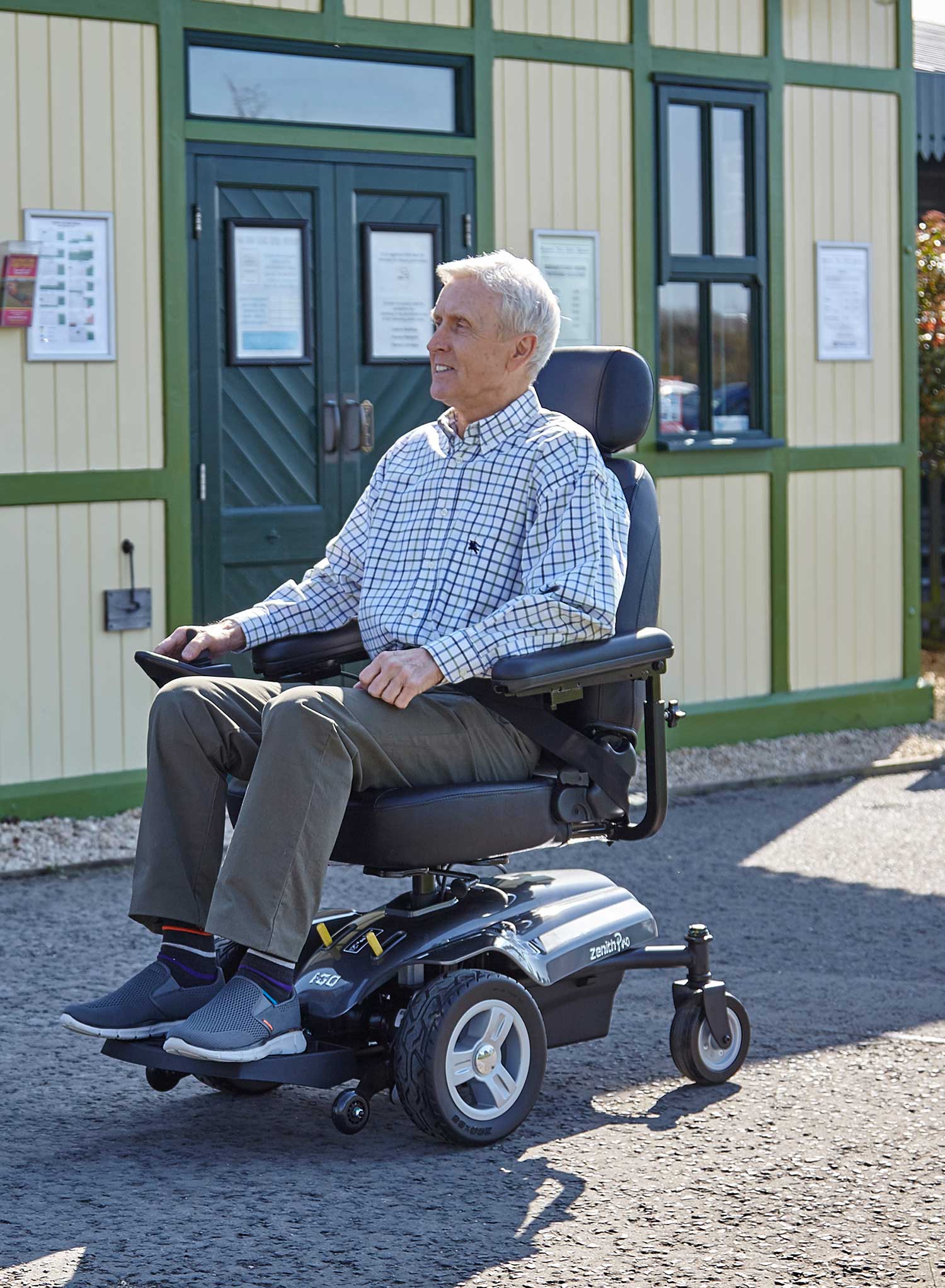 I-Go Zenith Pro Powerchair - Image 6