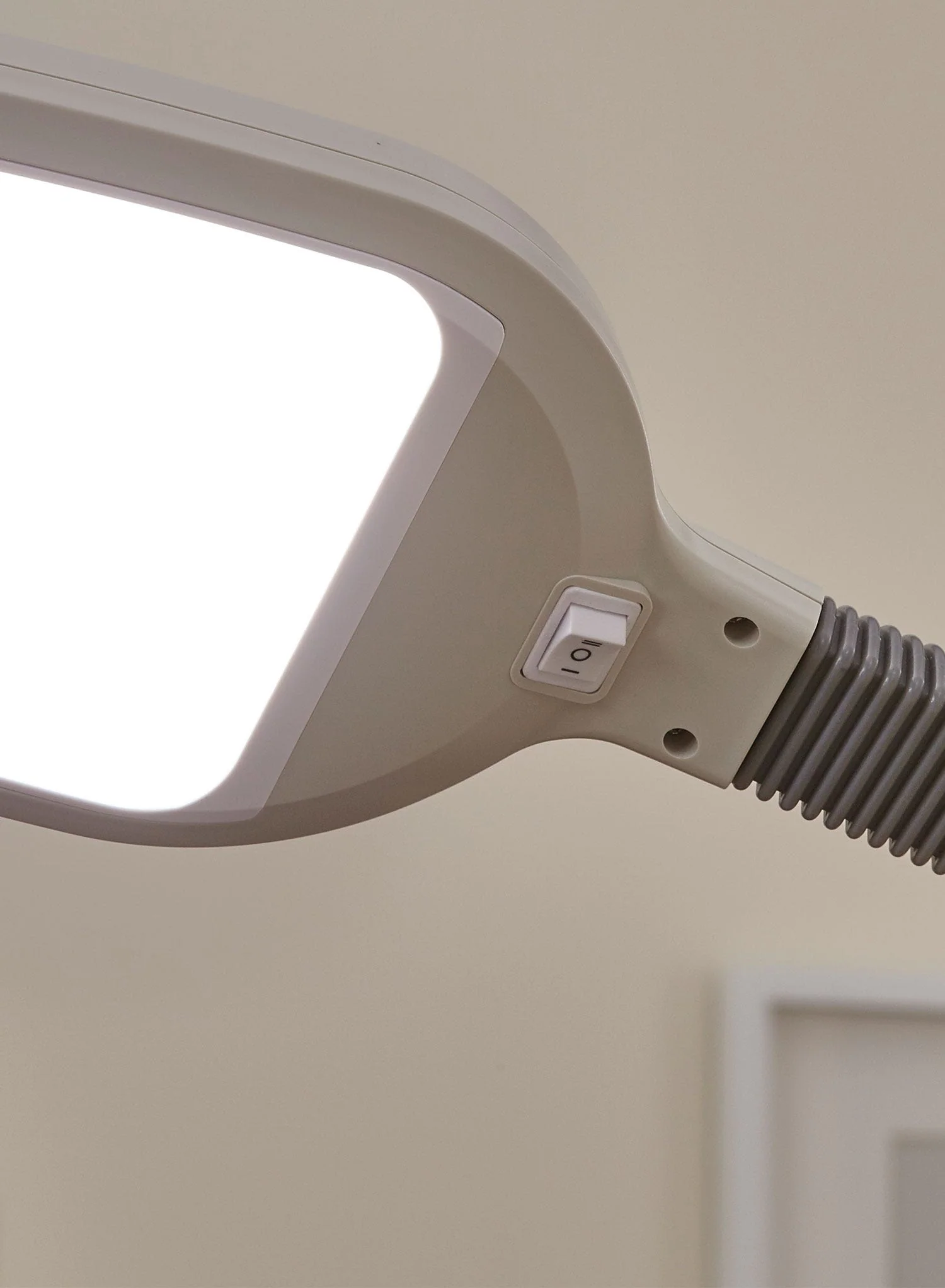 LED Floor Lamp - Image 10