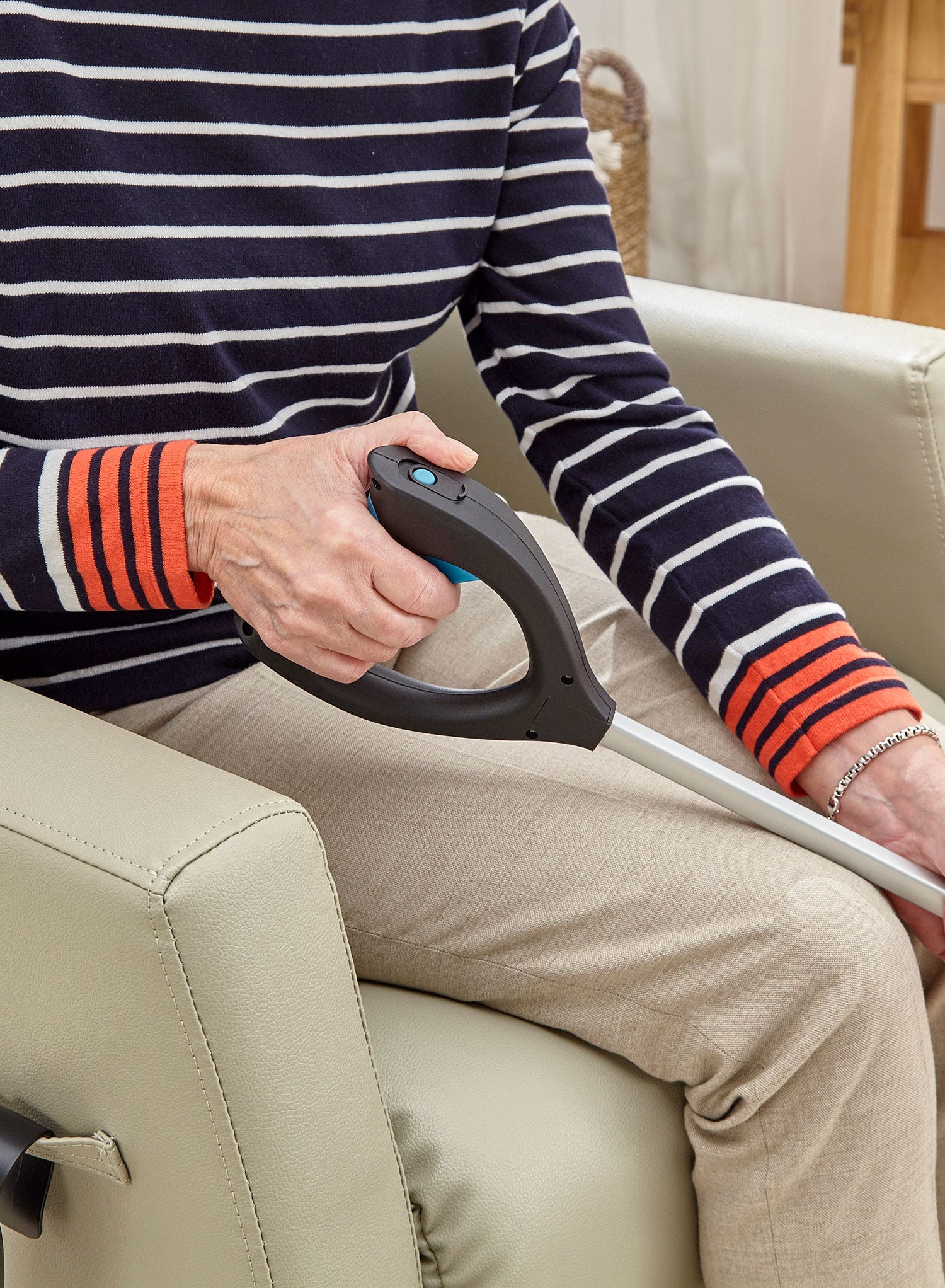 Lock & Grip Arthritis Friendly Grabber - Image 9