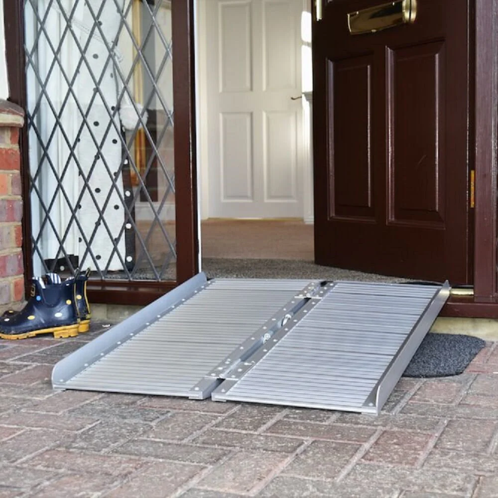Metro Suitcase Ramp - Image 3