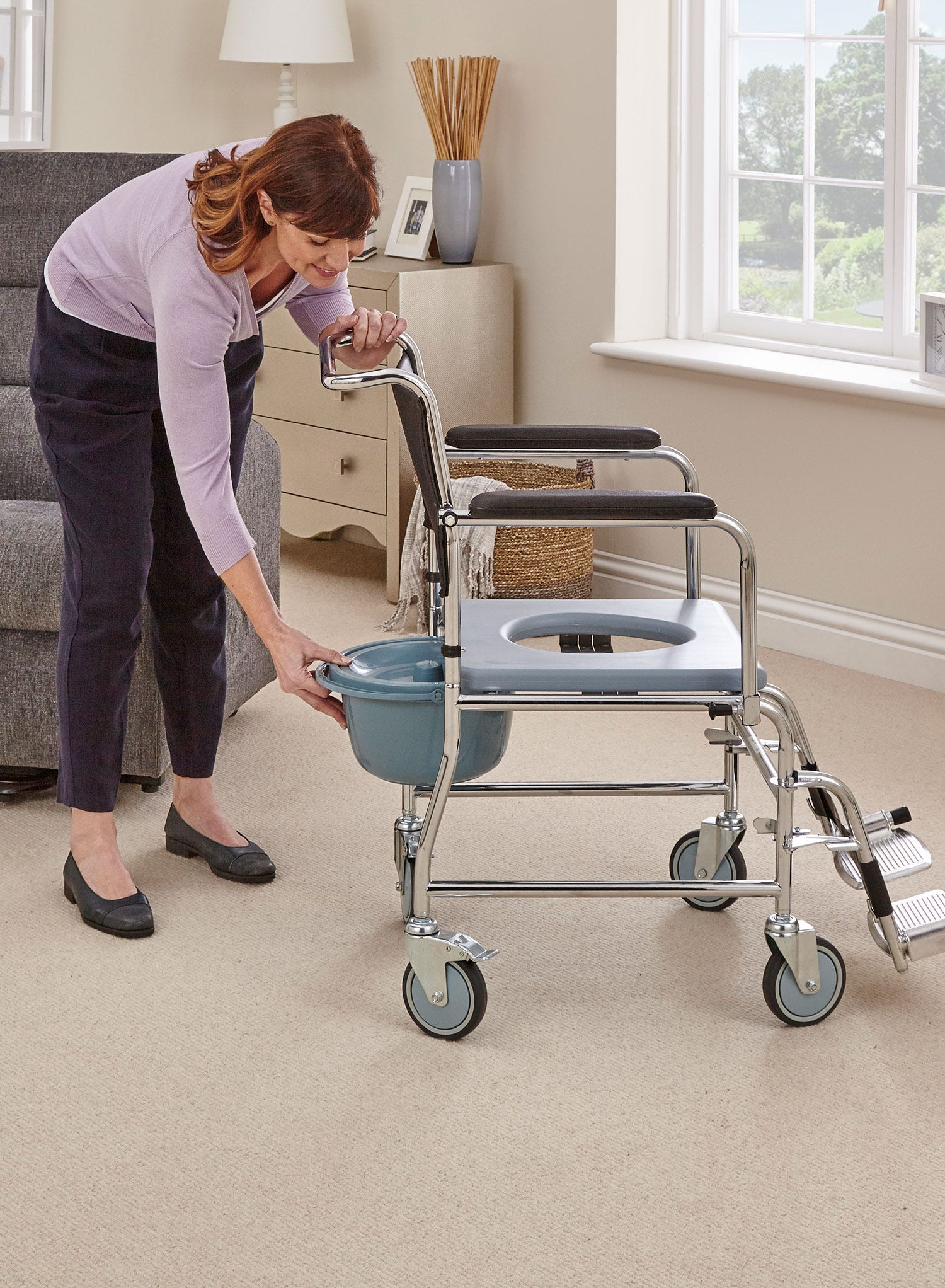Mobile Commode - Image 7