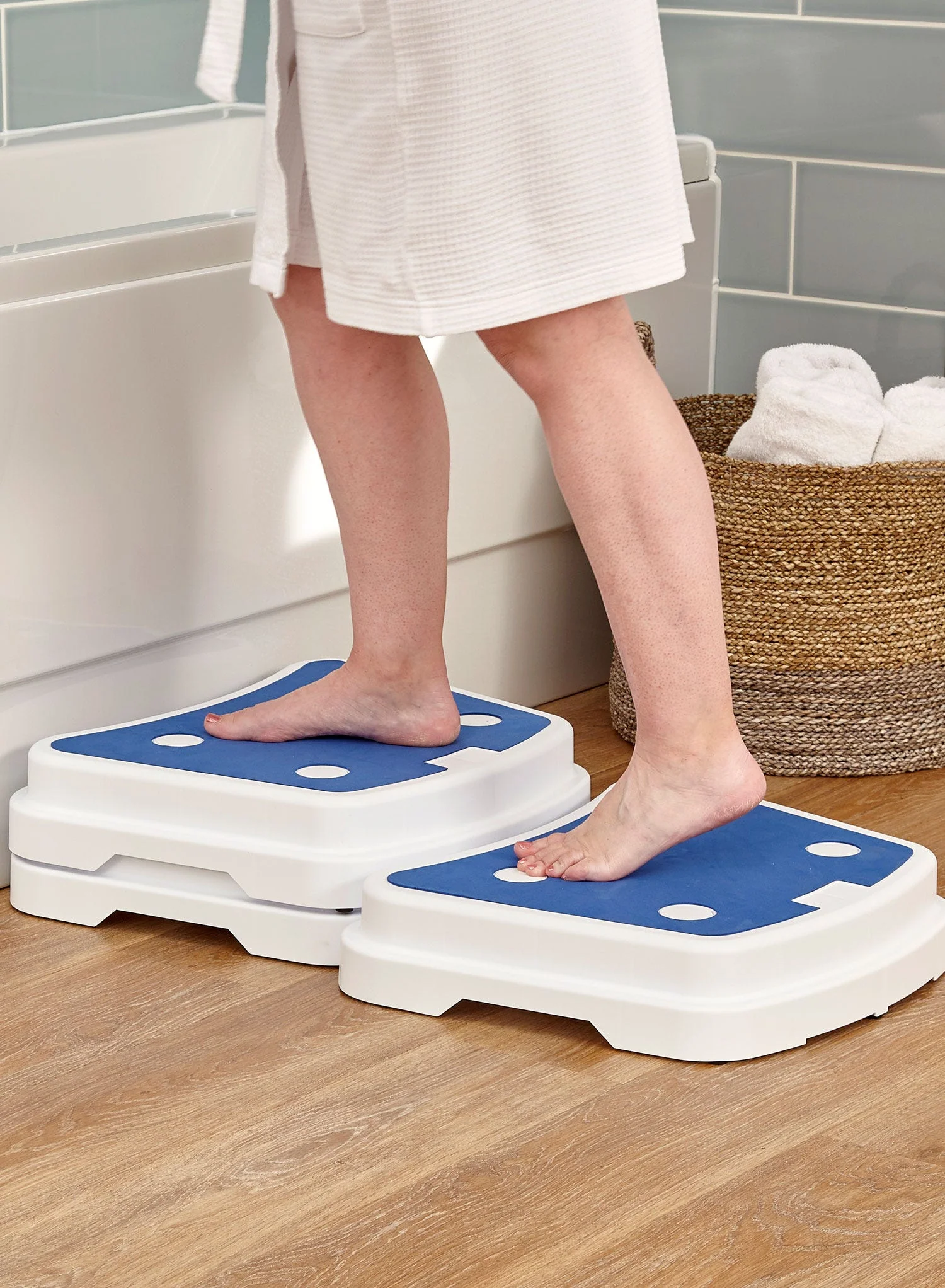 Modos Non Slip Bath Step - Image 8