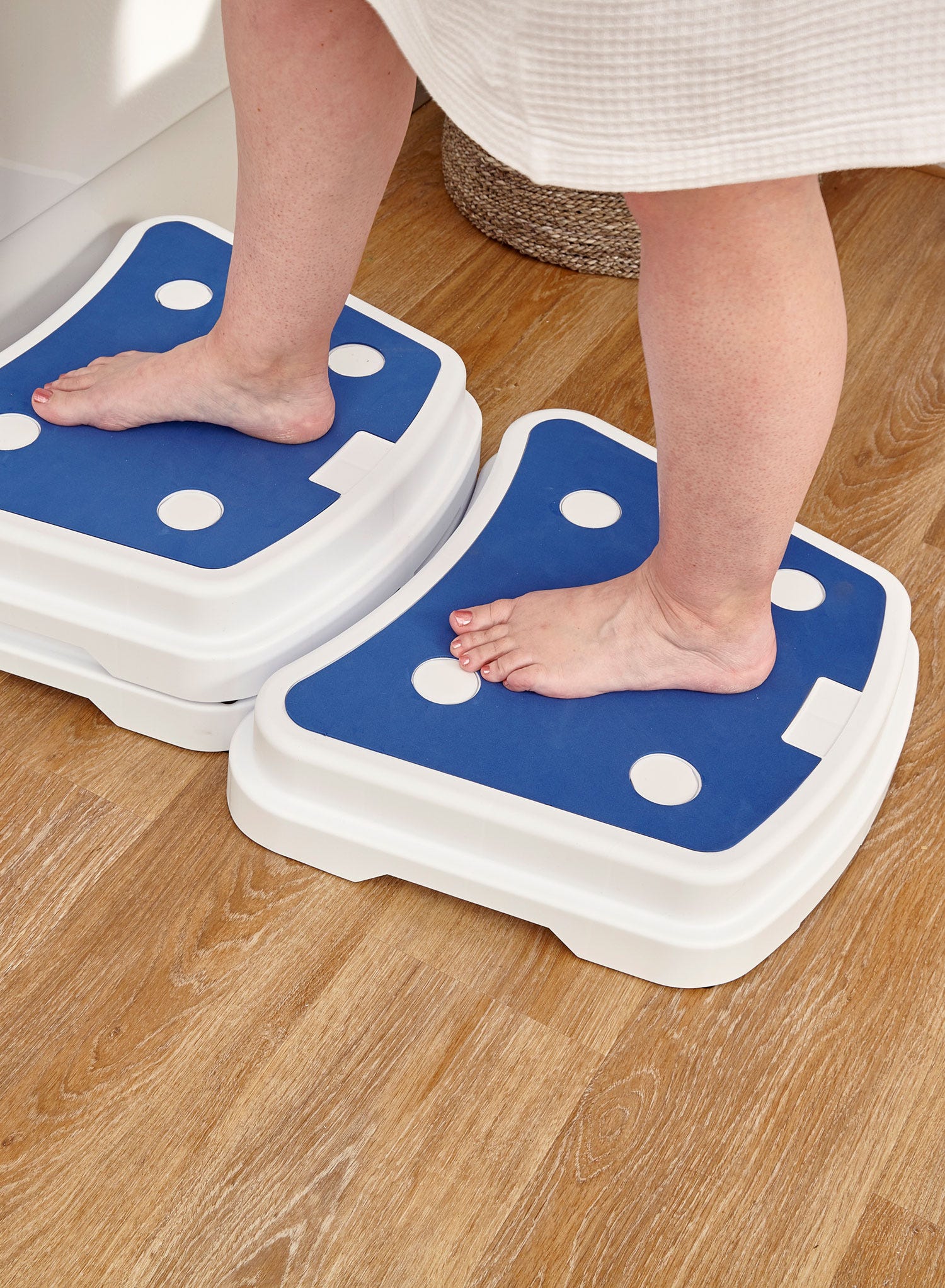 Modos Non Slip Bath Step - Image 9