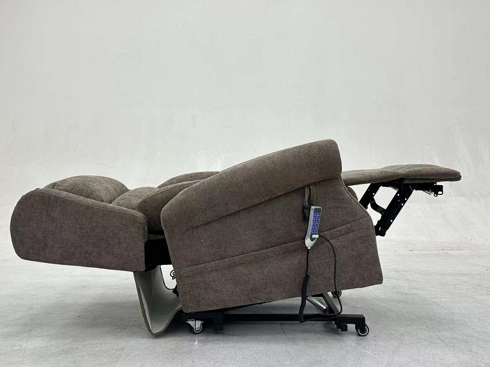 Monterey Royale Riser Recliner Chair - Image 18