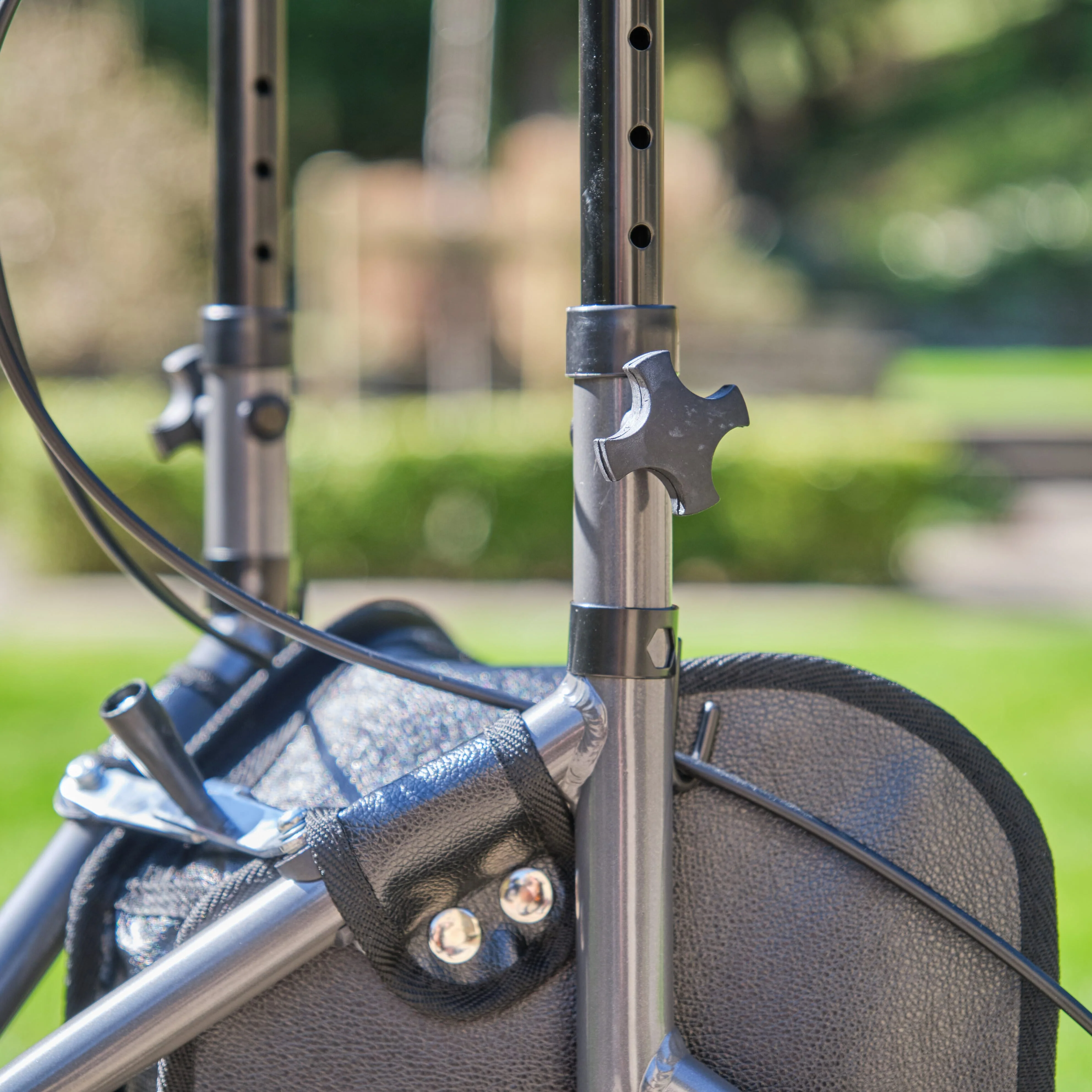 NRS 3 Wheel Aluminium Rollator - Image 5