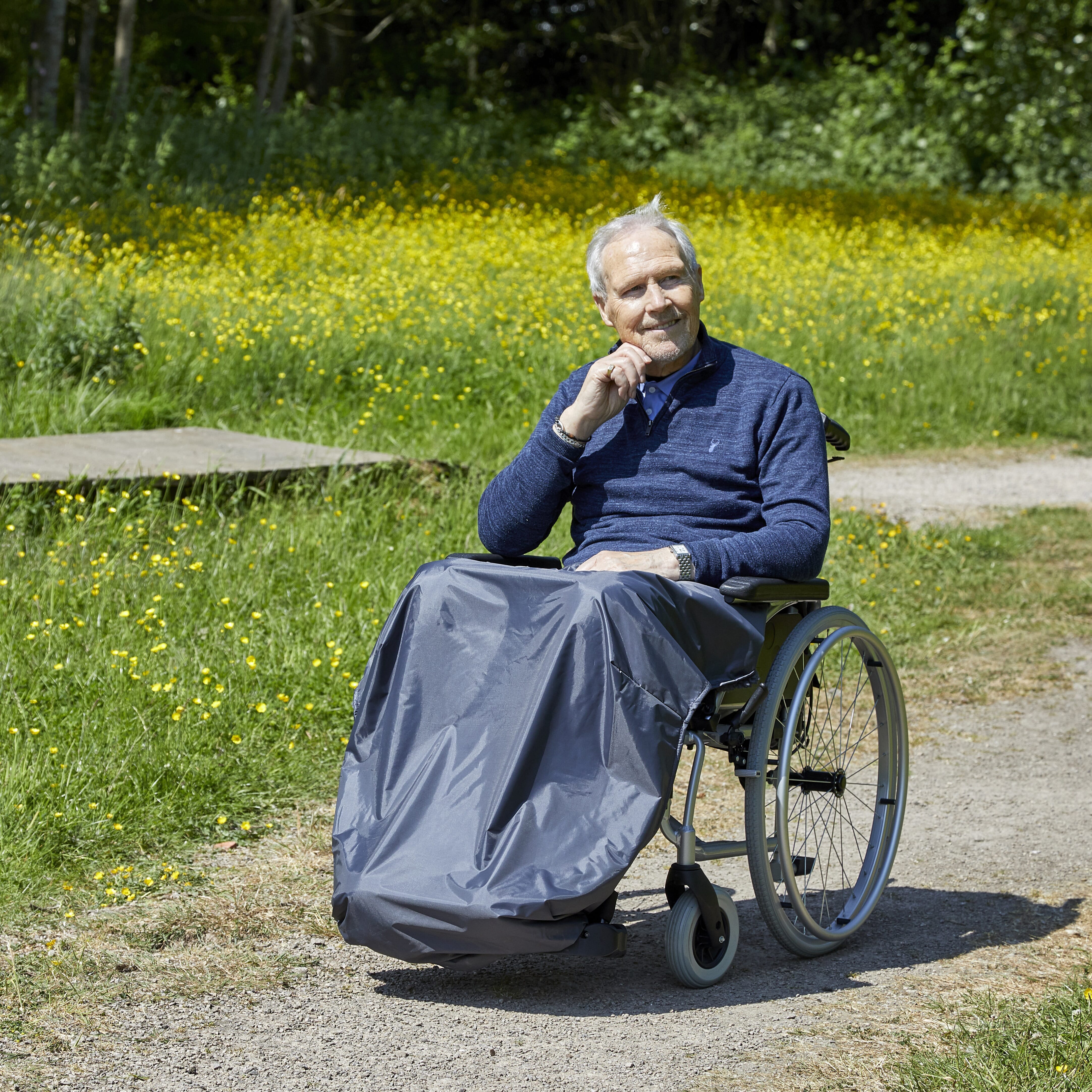 NRS Freestyle Wheelchair Apron - Image 3