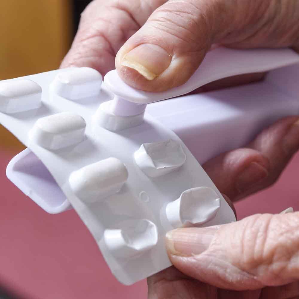 Pill Dispenser & Remover - Image 5