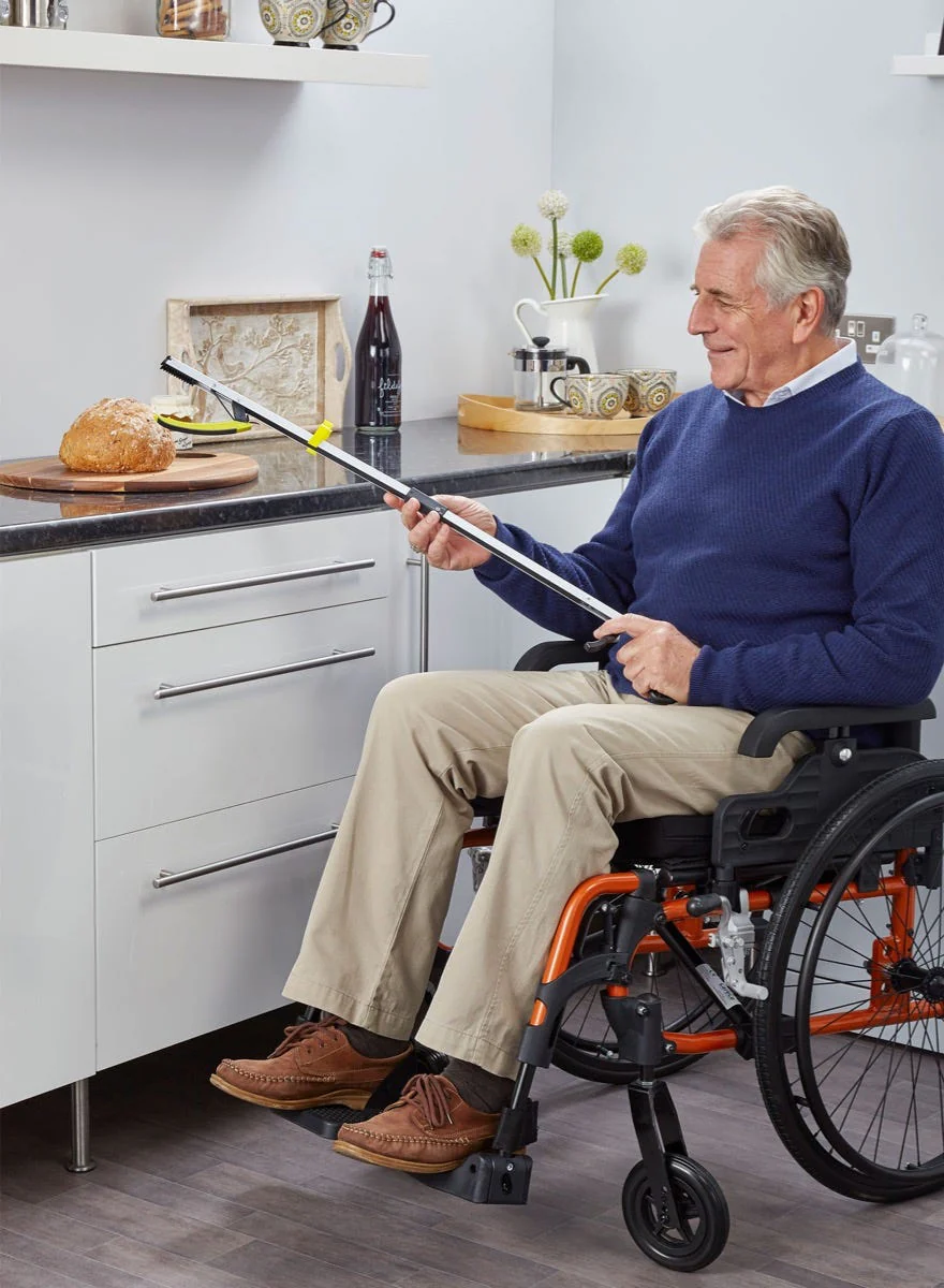 Pro Folding Reacher - Image 2