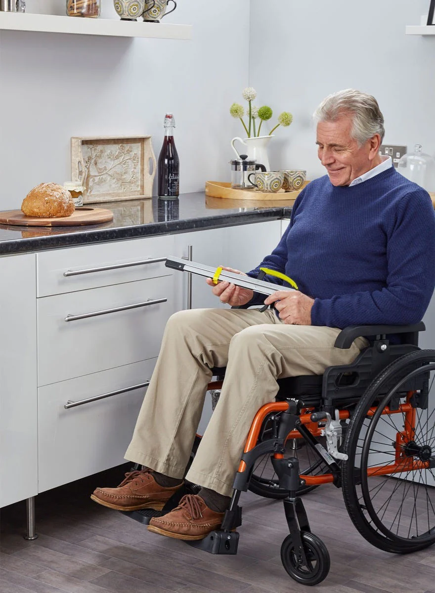 Pro Folding Reacher - Image 3