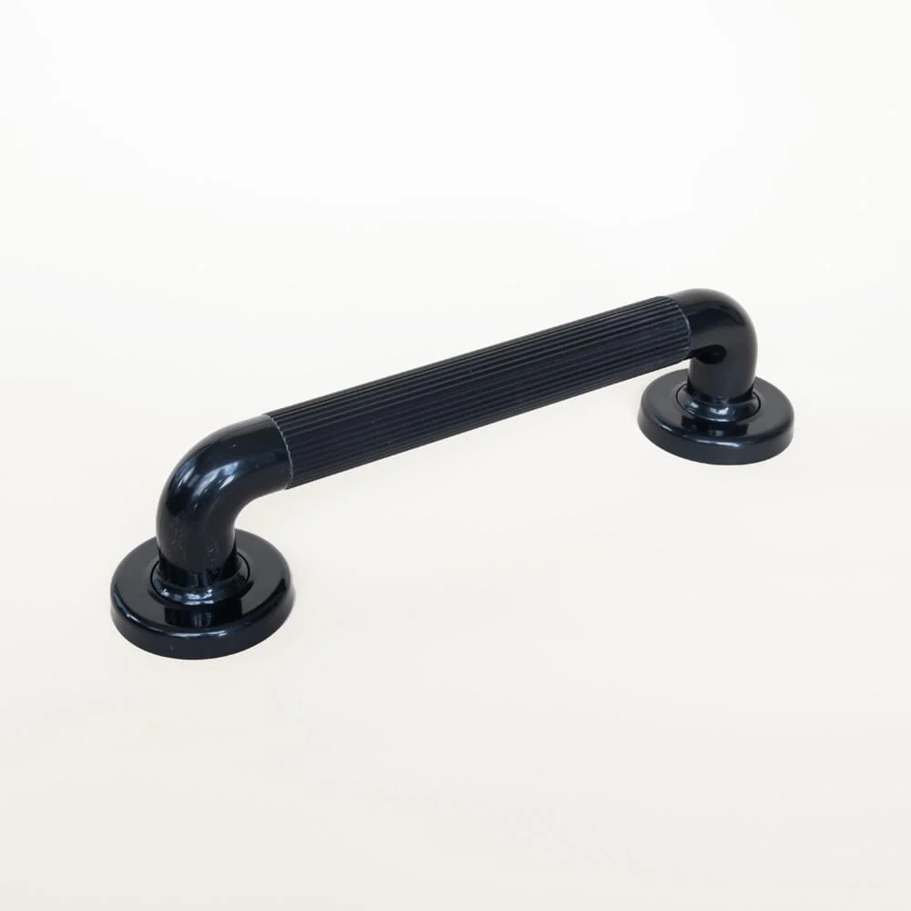Plastic Fluted Grab Rail - Image 4
