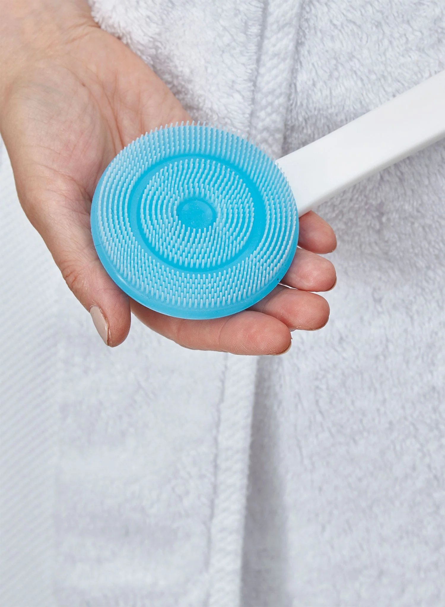Revolve Long Handle Rotating Bath Brush - Image 10