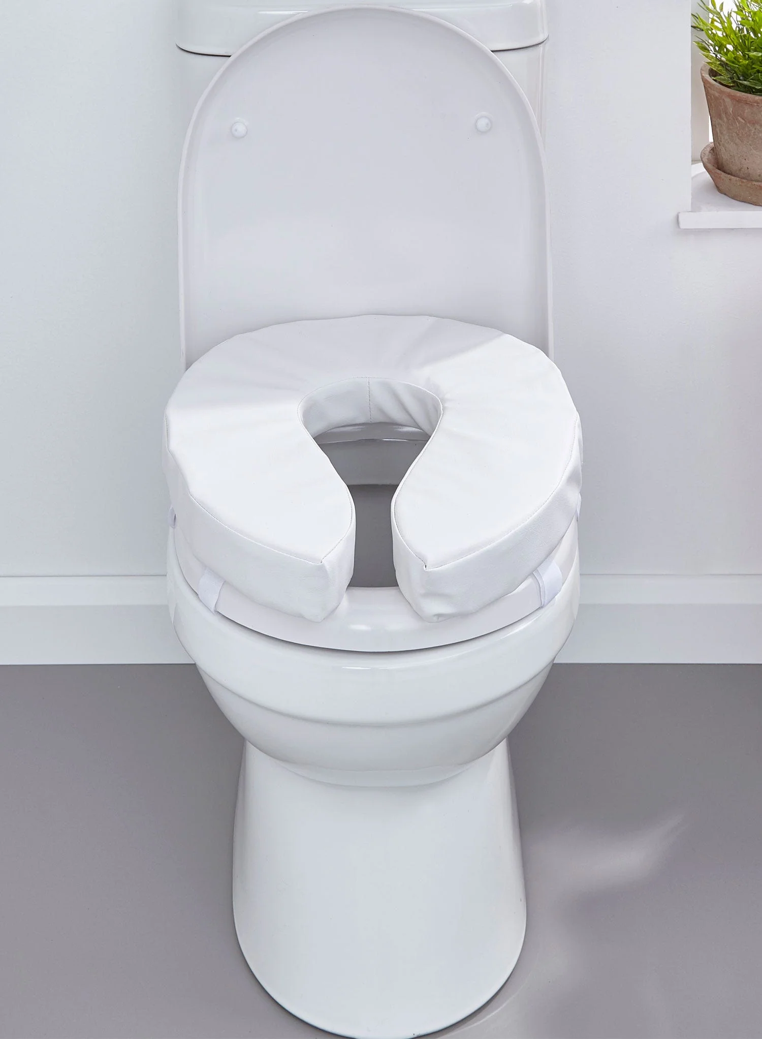 Riviera Padded Toilet Seat - Image 3