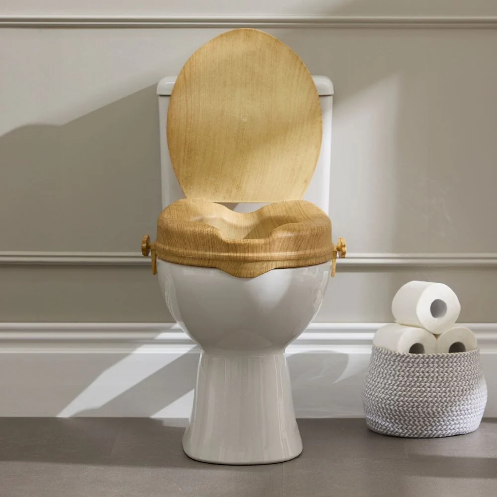 Sanctuary Oak Effect Raised Toilet Seat With Lid - Image 10