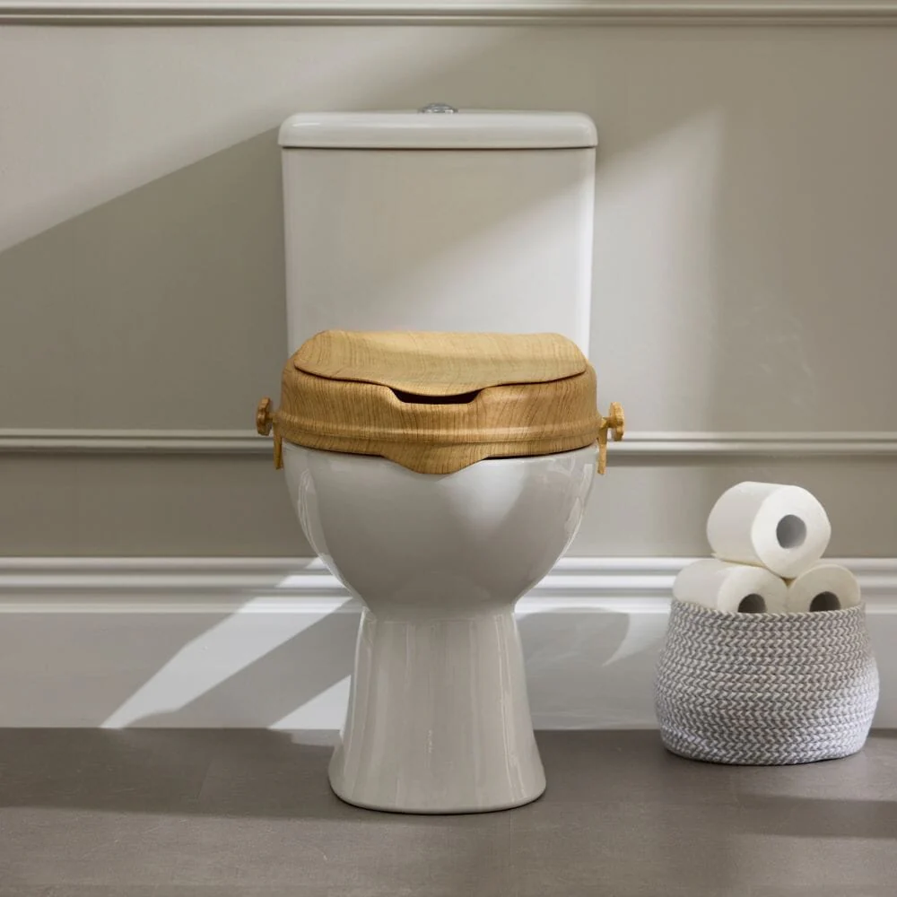 Sanctuary Oak Effect Raised Toilet Seat With Lid - Image 11