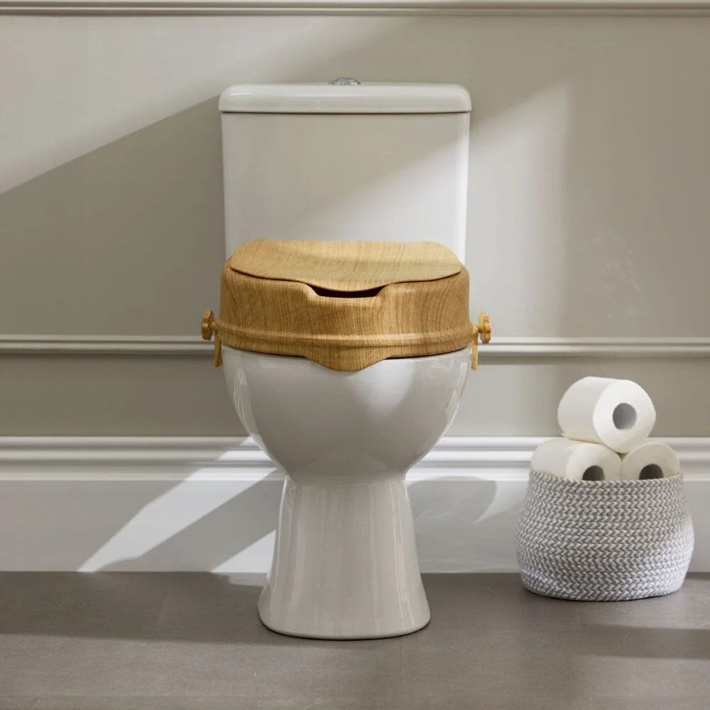 Sanctuary Oak Effect Raised Toilet Seat With Lid - Image 3