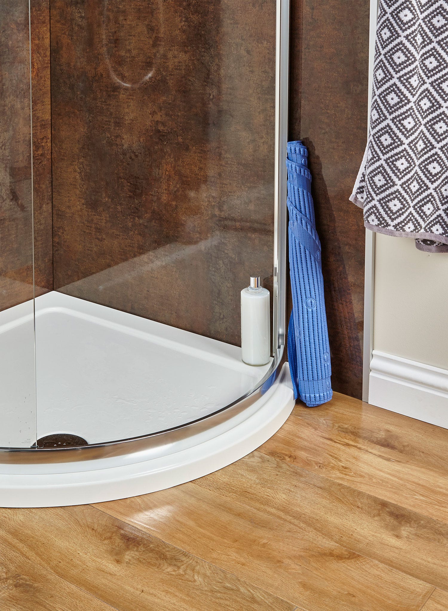 StaySafe Corner Shower Mat - Image 11