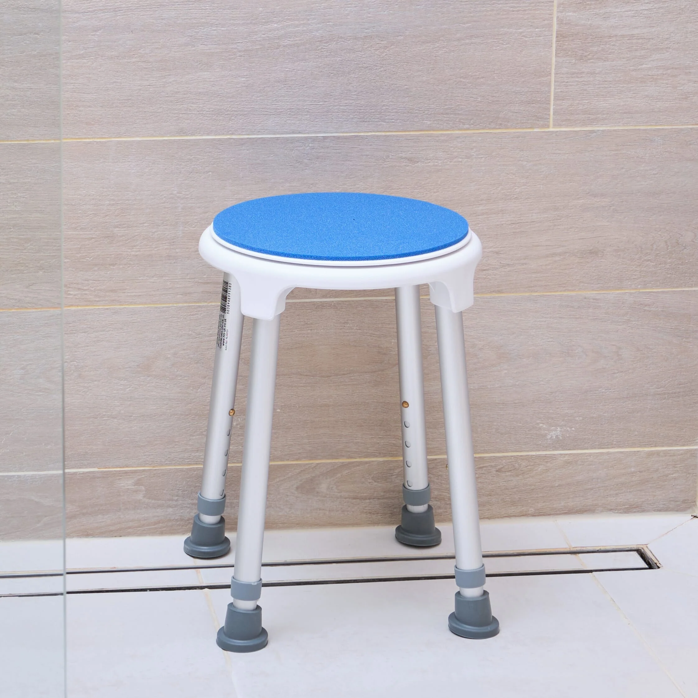 NRS Swivel Shower Stool - Image 3