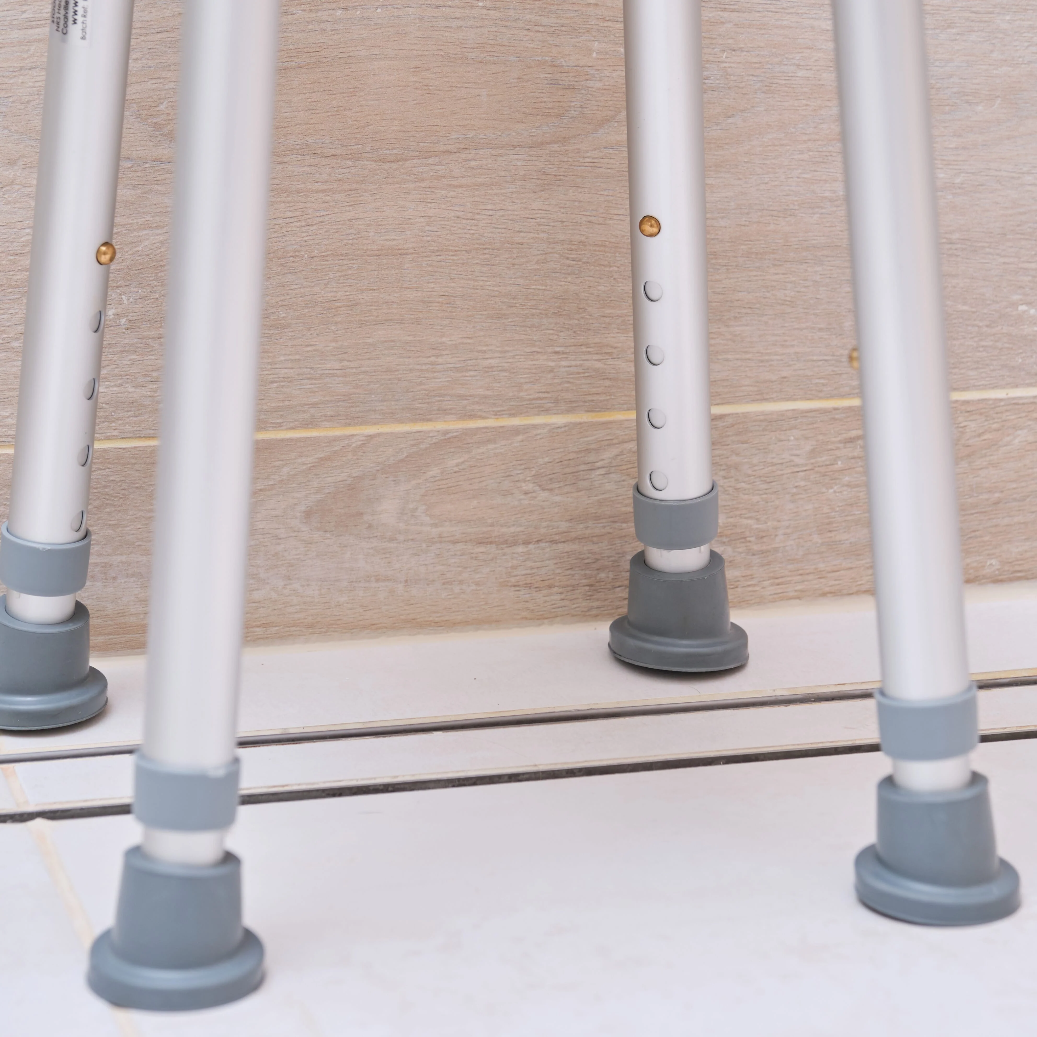 NRS Swivel Shower Stool - Image 4