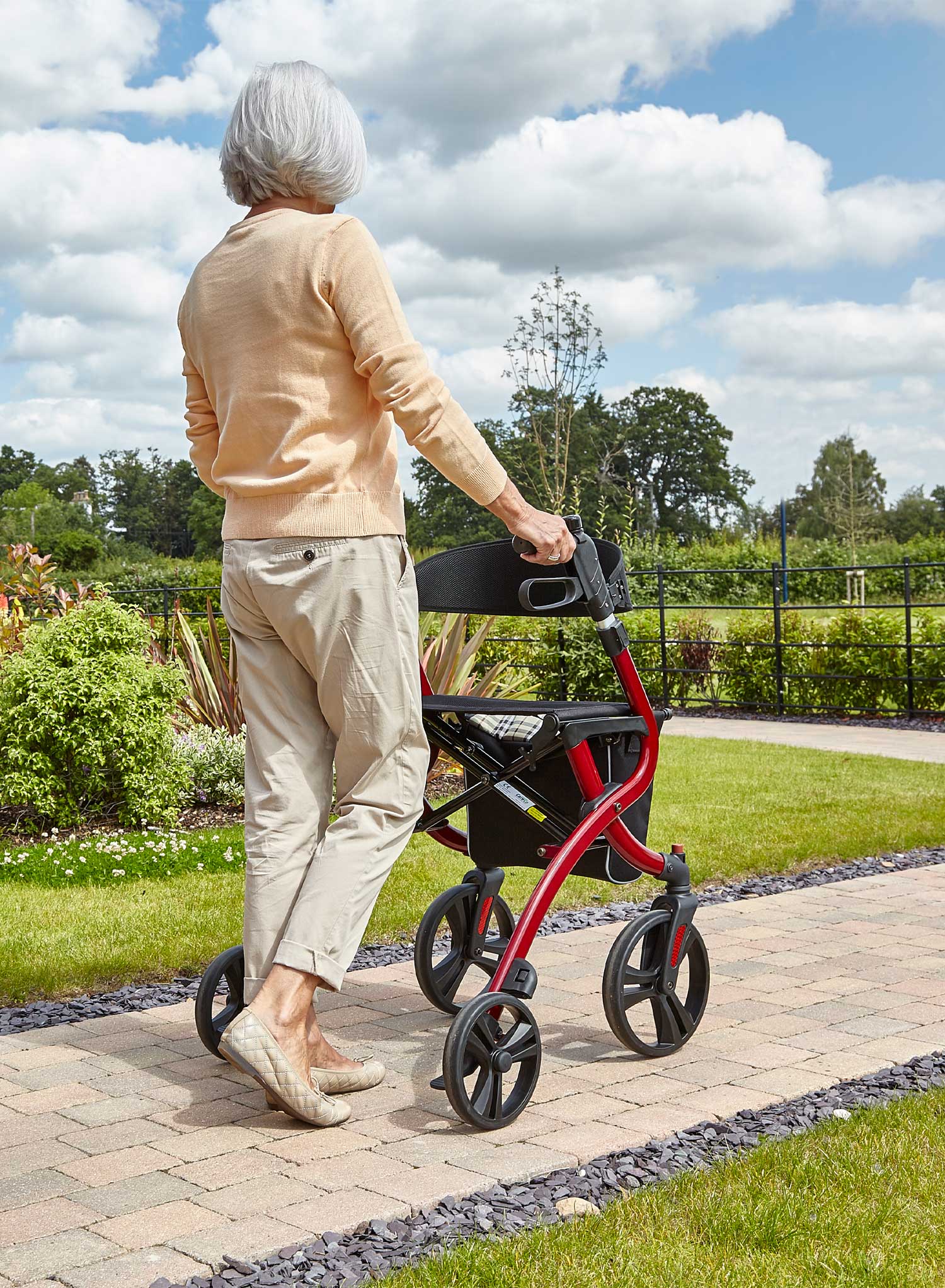 Tuni Prism Outdoor Rollator - Image 11