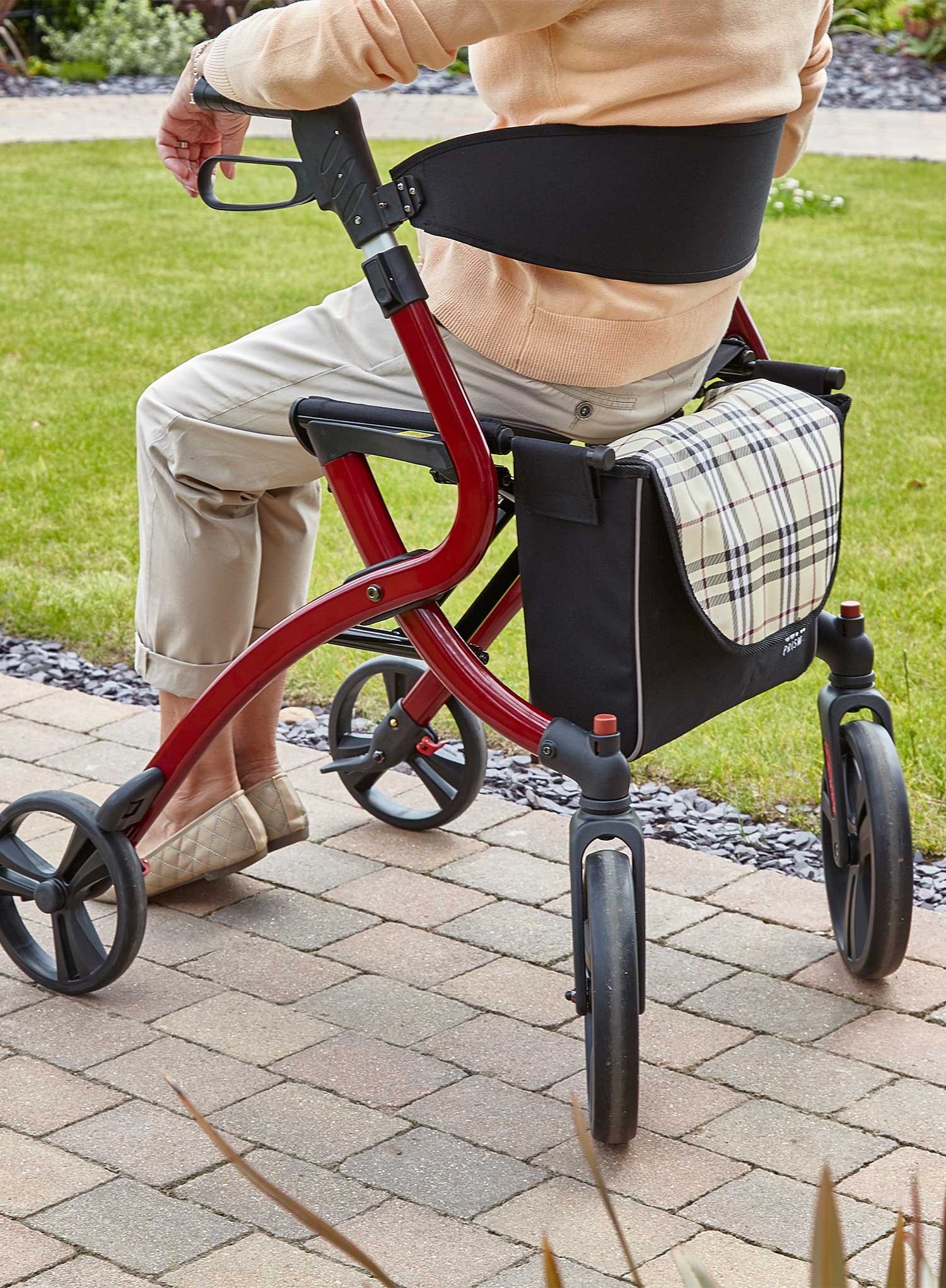 Tuni Prism Outdoor Rollator - Image 12