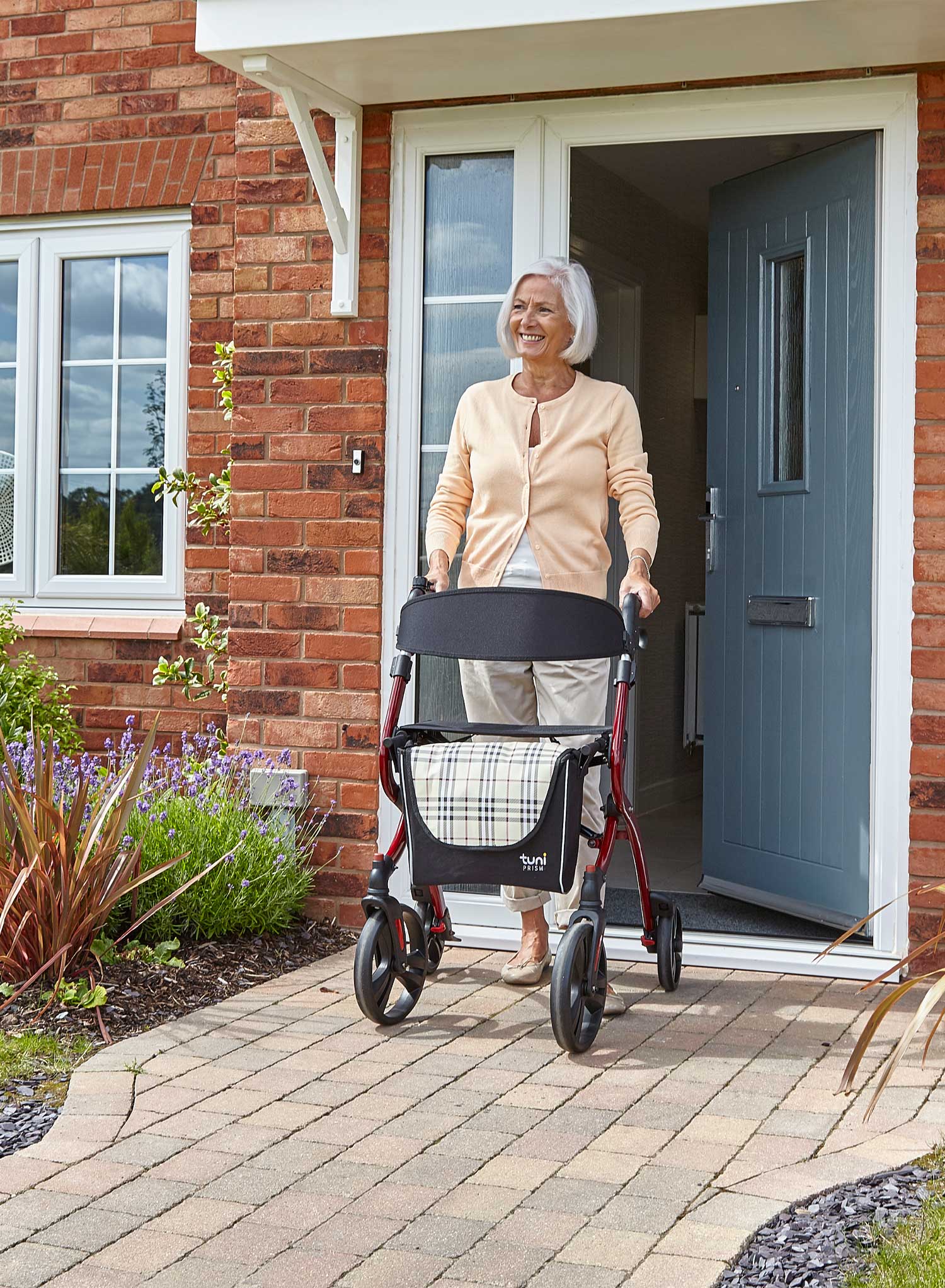 Tuni Prism Outdoor Rollator - Image 2