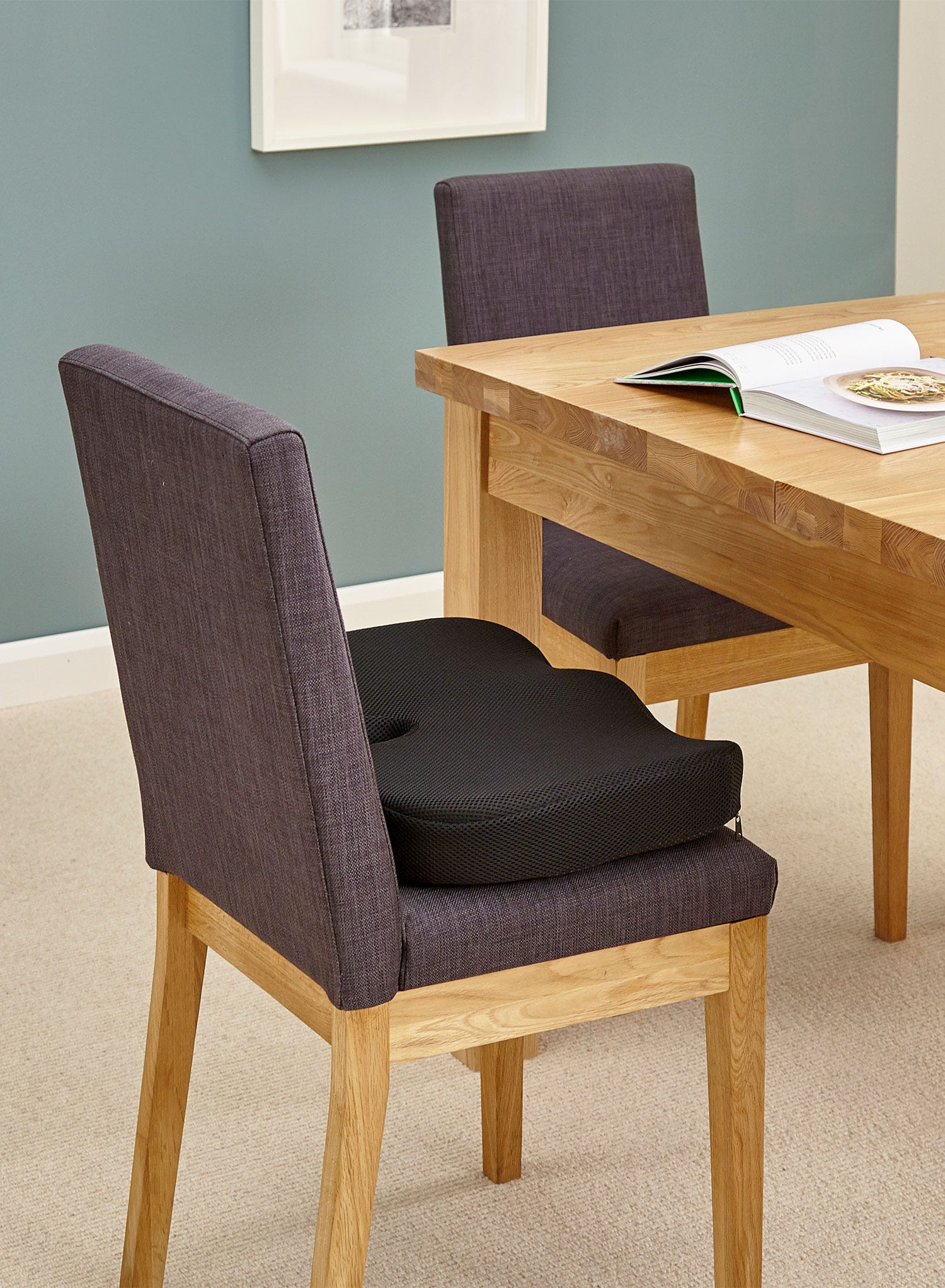 U-Comfort Orthopaedic Coccyx Cushion - Image 9