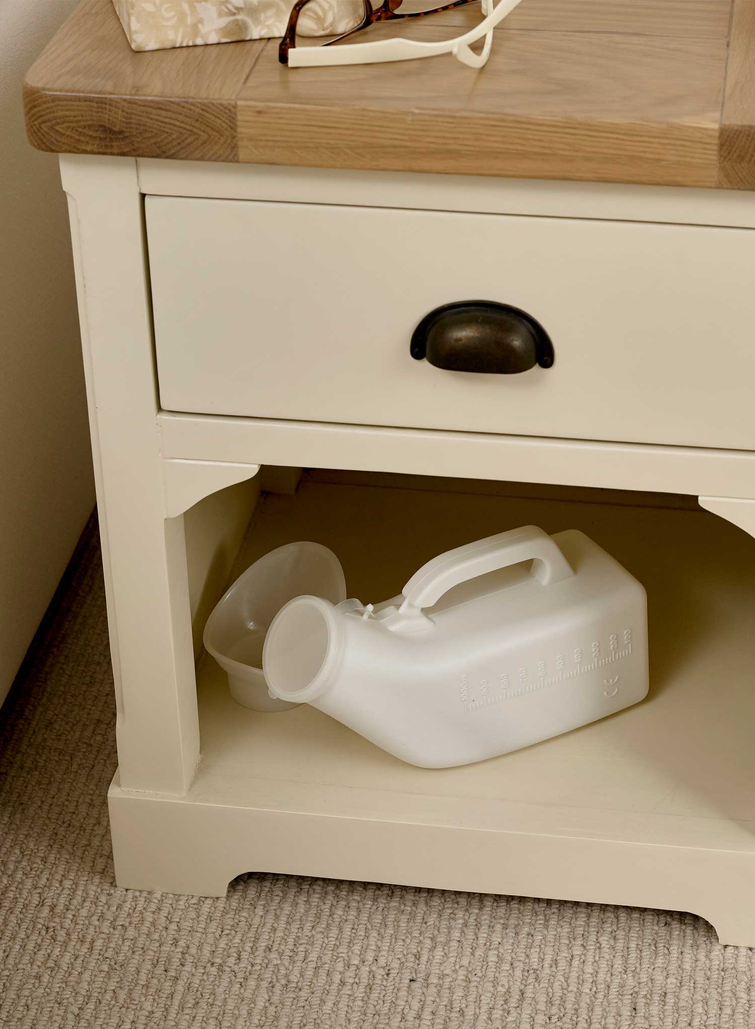 Unisex Urinal with Lid - Image 5
