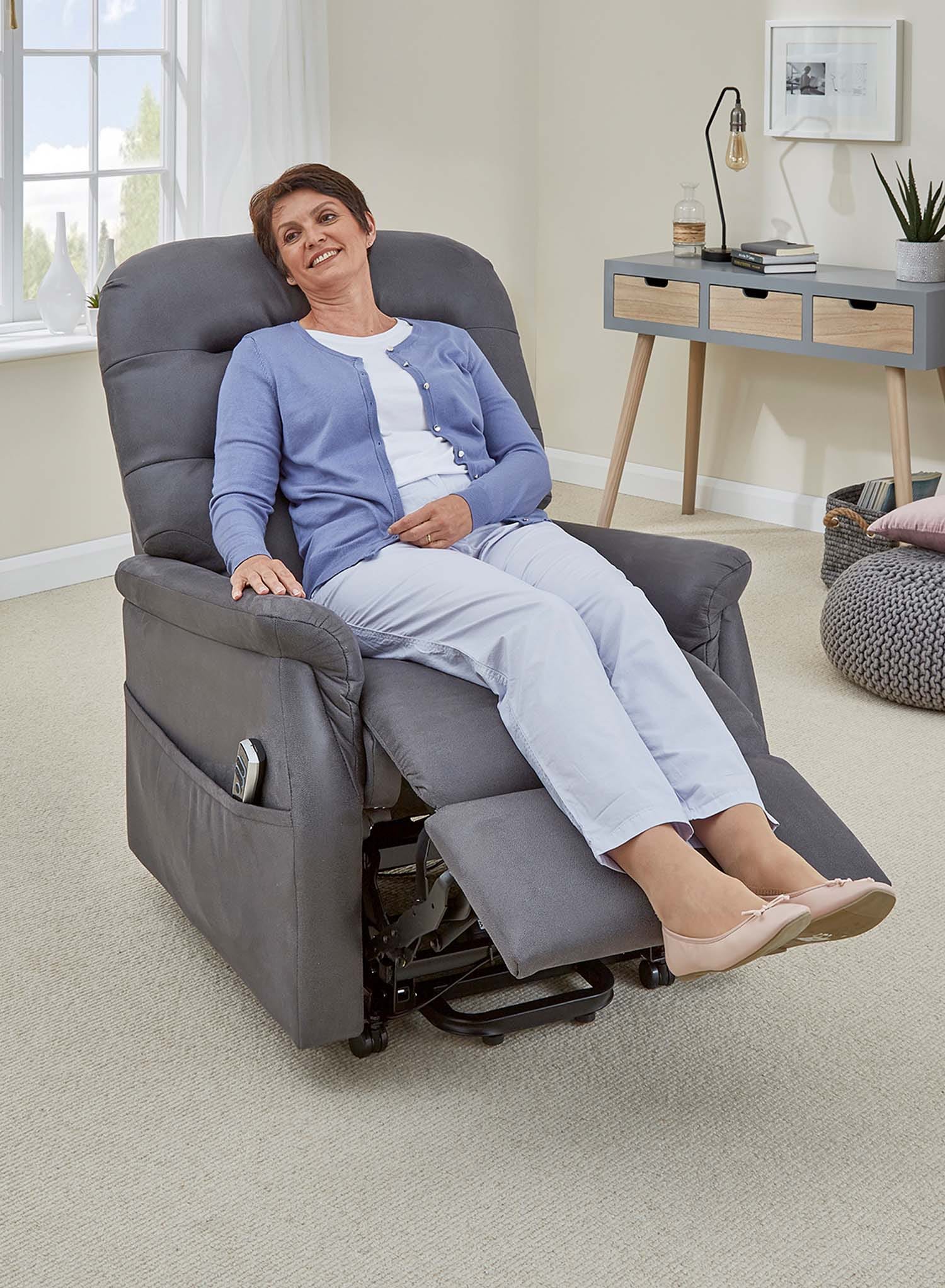 Vento Luxury Riser Recliner - Image 9