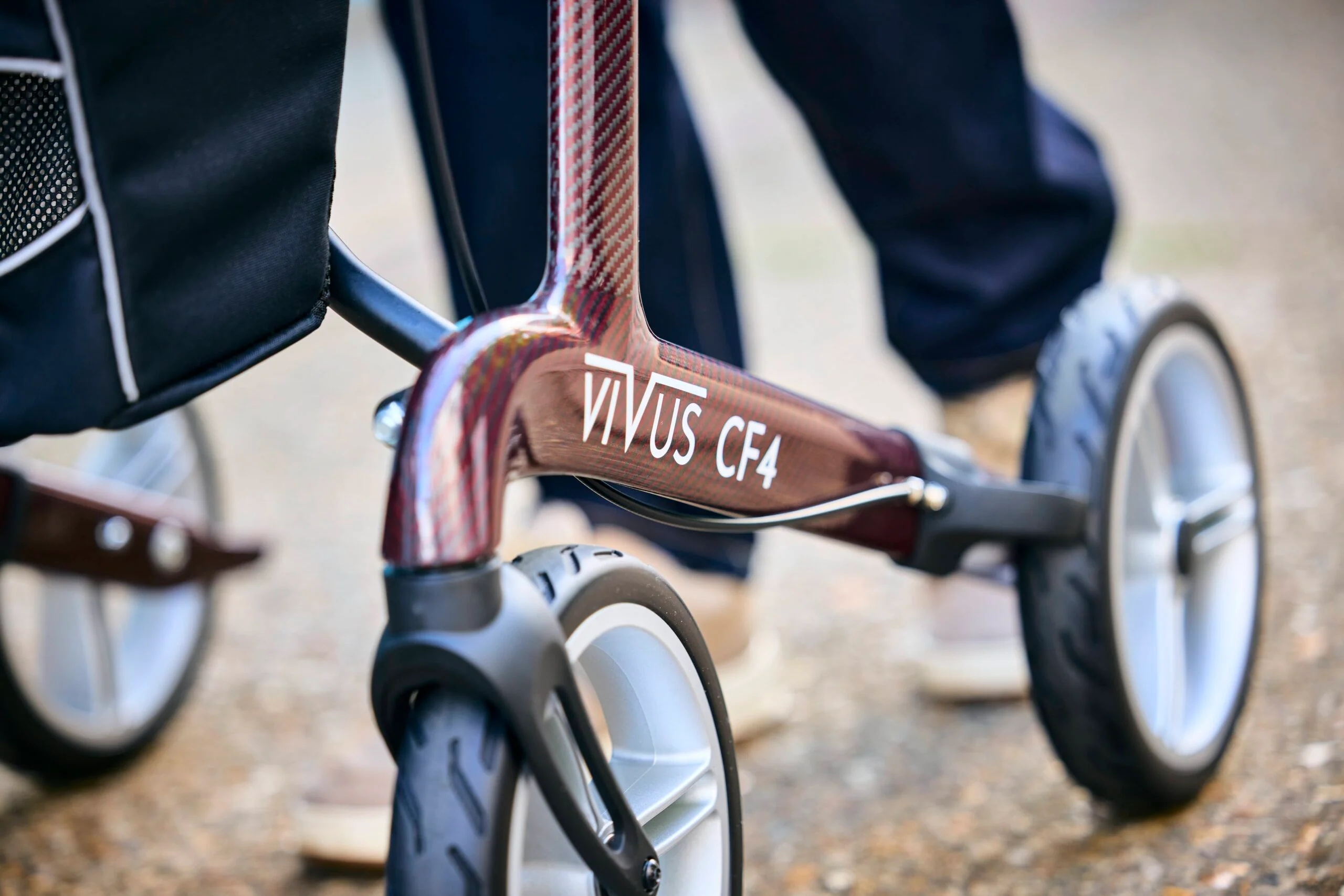 Vivus Carbon Fibre Rollator - Image 35