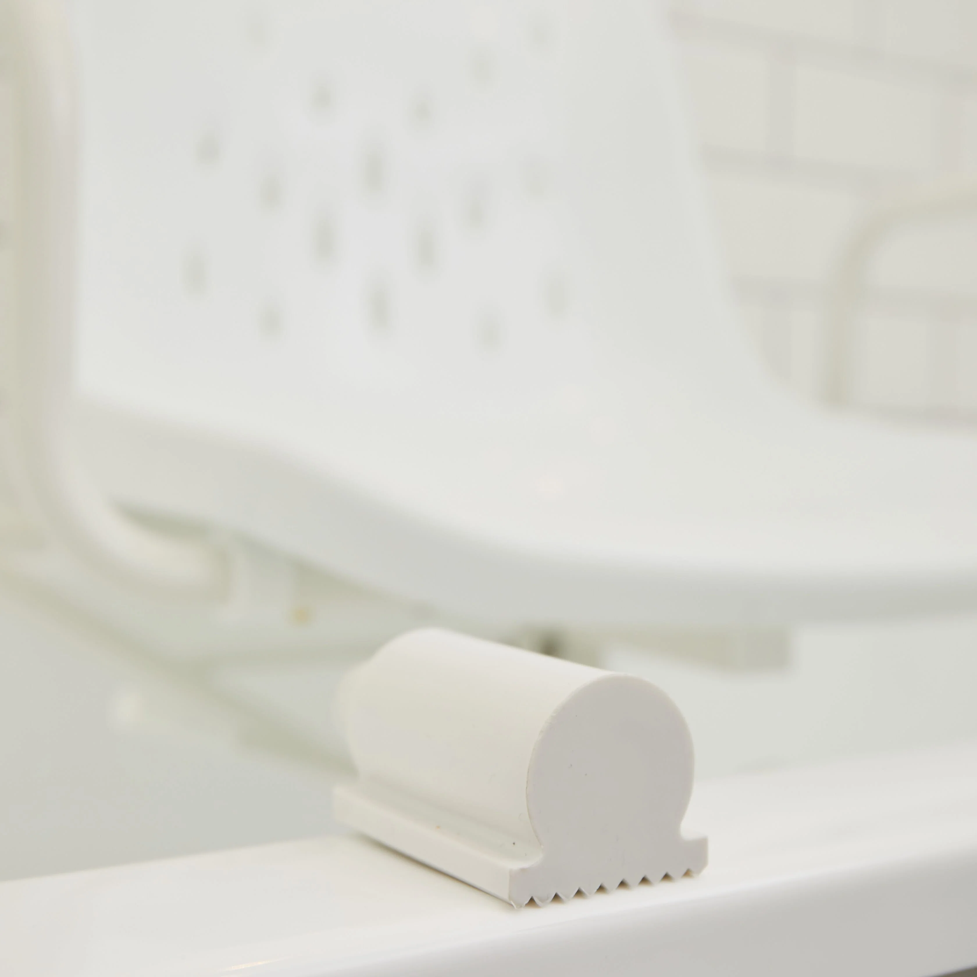 NRS Width Adjustable Swivel Bath Seat - Image 4