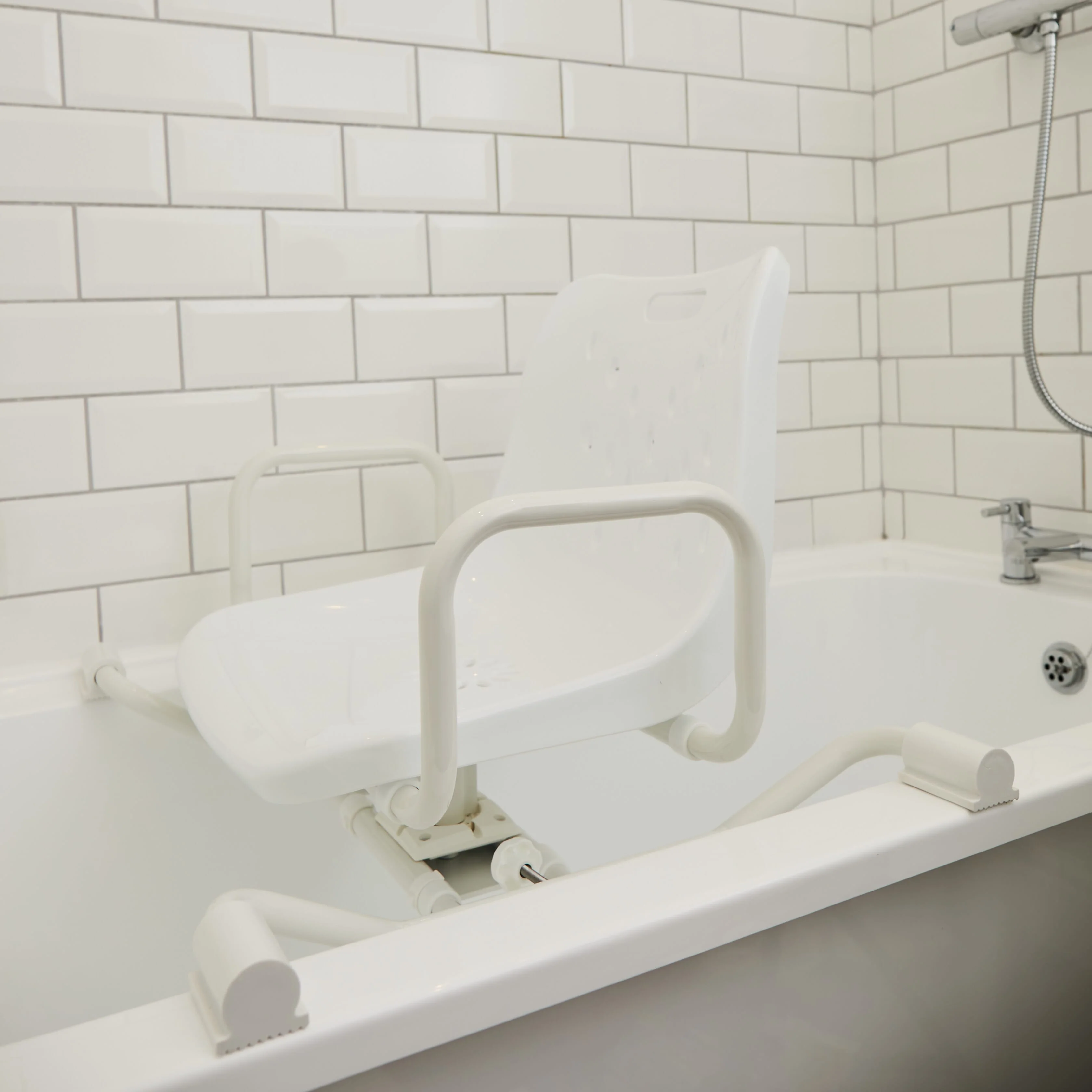 NRS Width Adjustable Swivel Bath Seat - Image 7