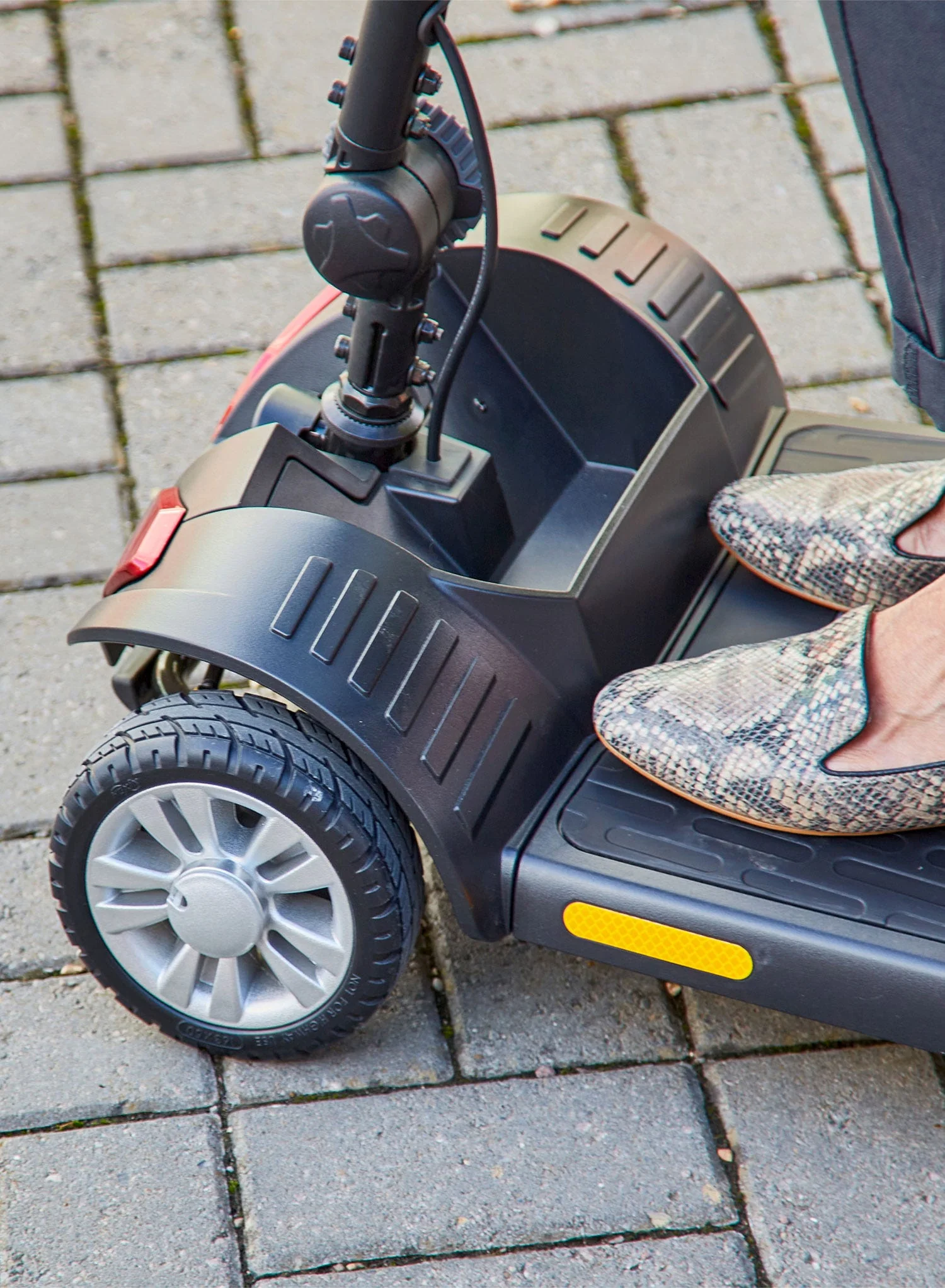 X-Go Cosmic Mobility Scooter - Image 15